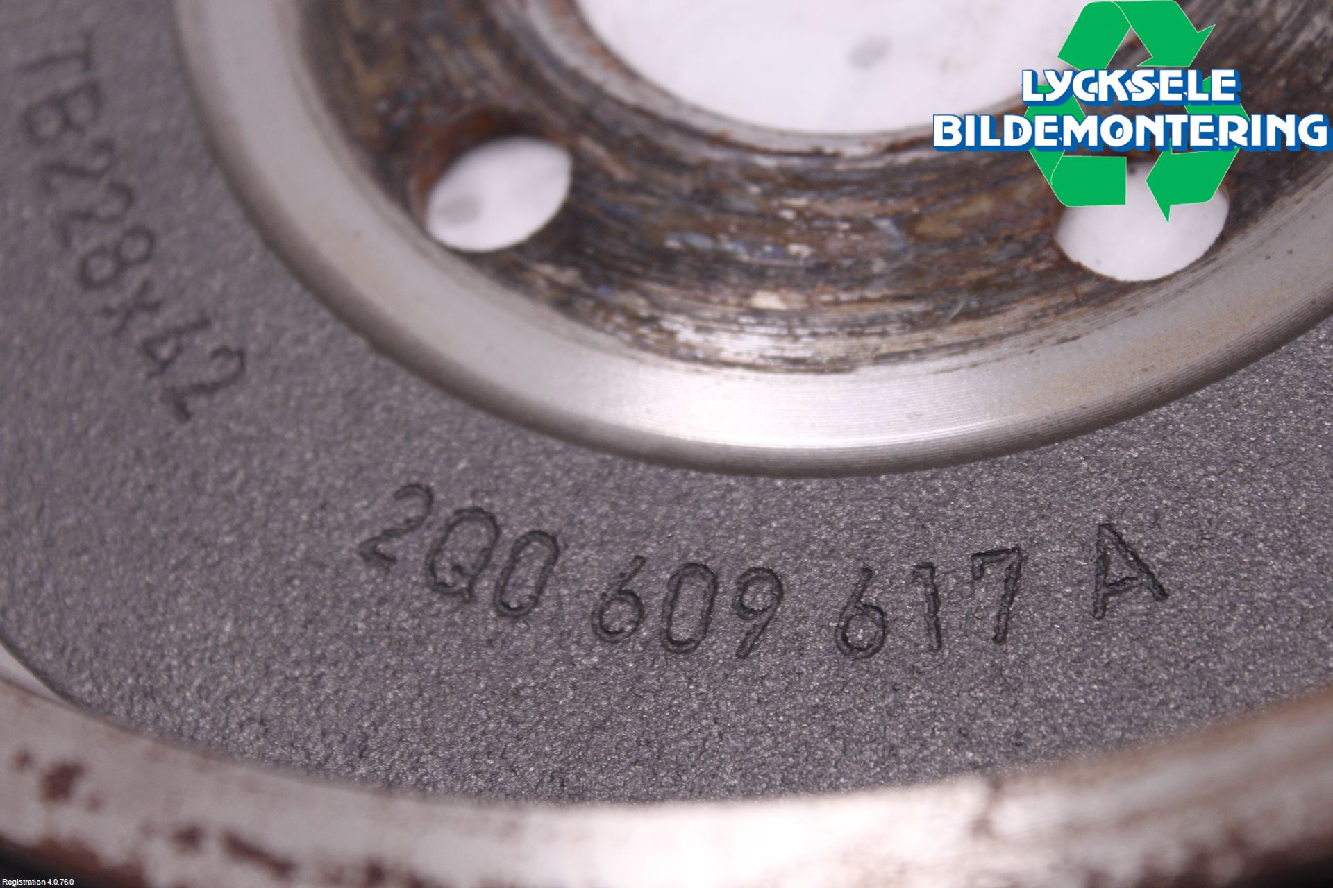 Volkswagen VW T-CROSS 19- Bromstrumma Bak