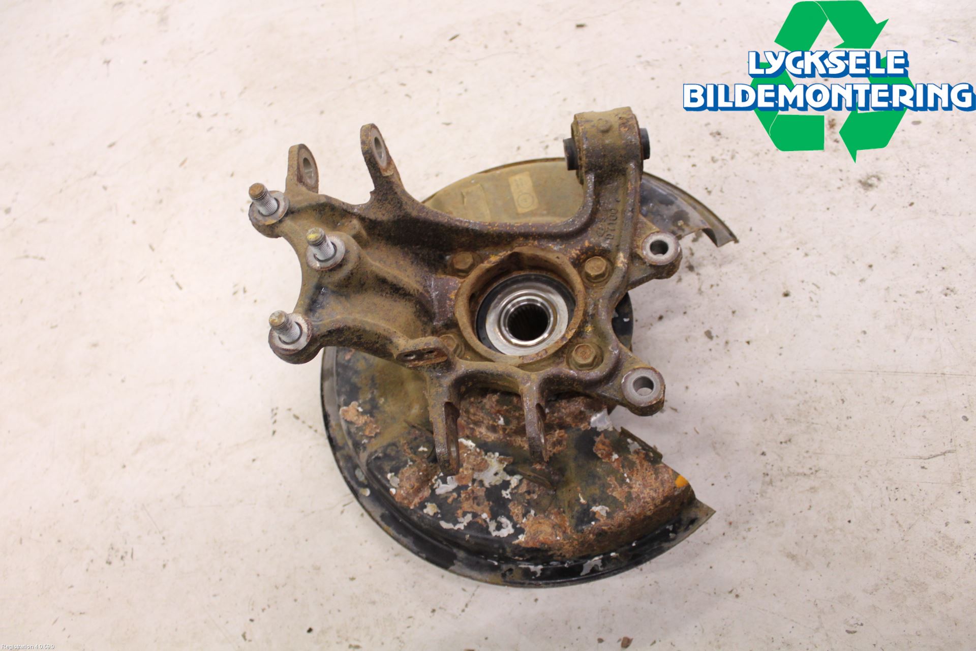 Hyundai TUCSON 05- Hjullagerhus-Spindel Vä B