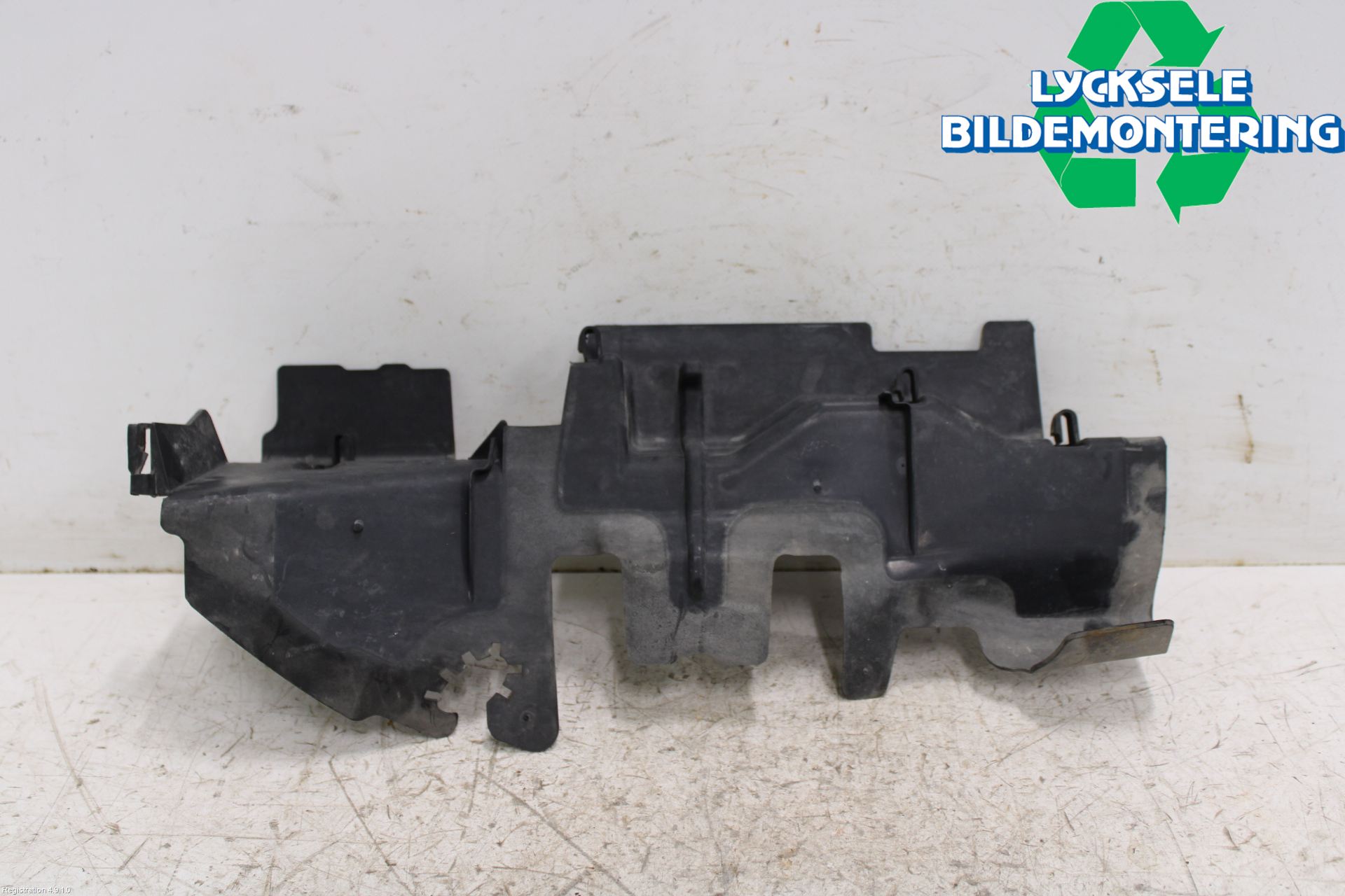 Volkswagen VW PASSAT 05-11 Deflektor Plåt-Plast Kylning