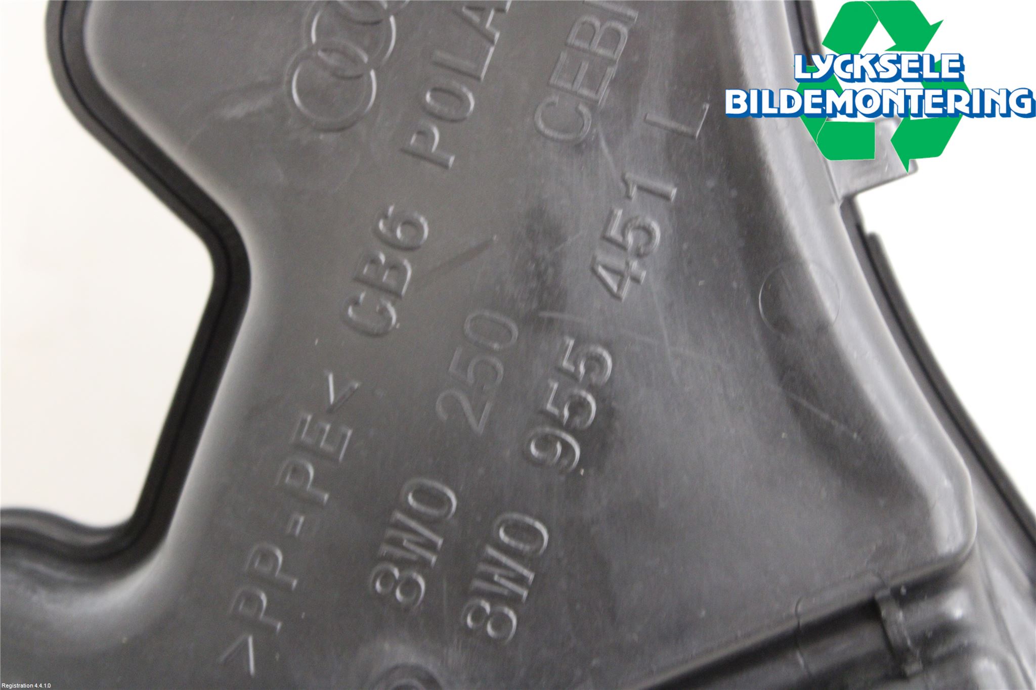 Audi A4/S4 B9 20- Spolartank Vindruta-Strål