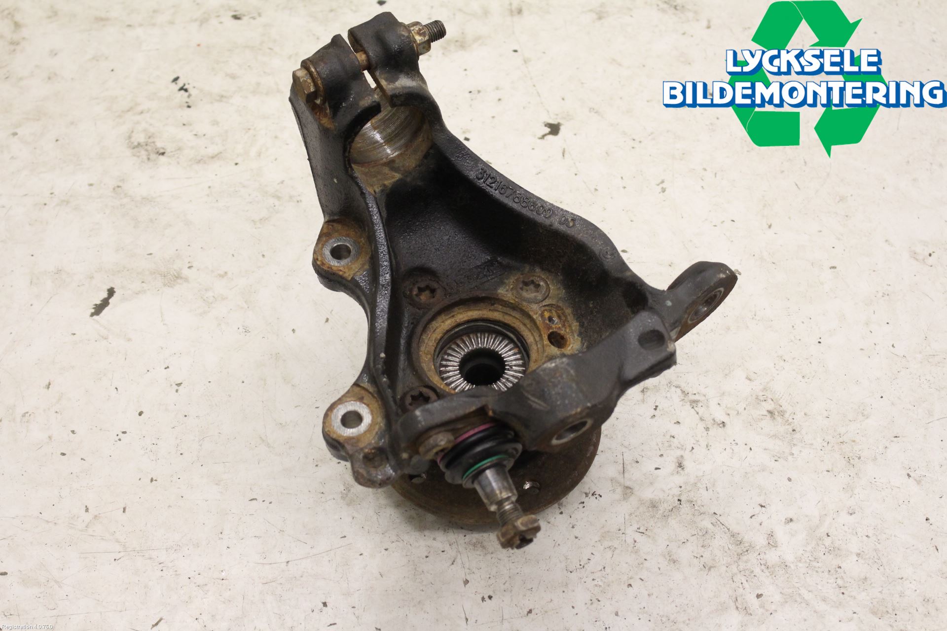 BMW X1 E84 10-15 Styrspindel Lagerhus Vä