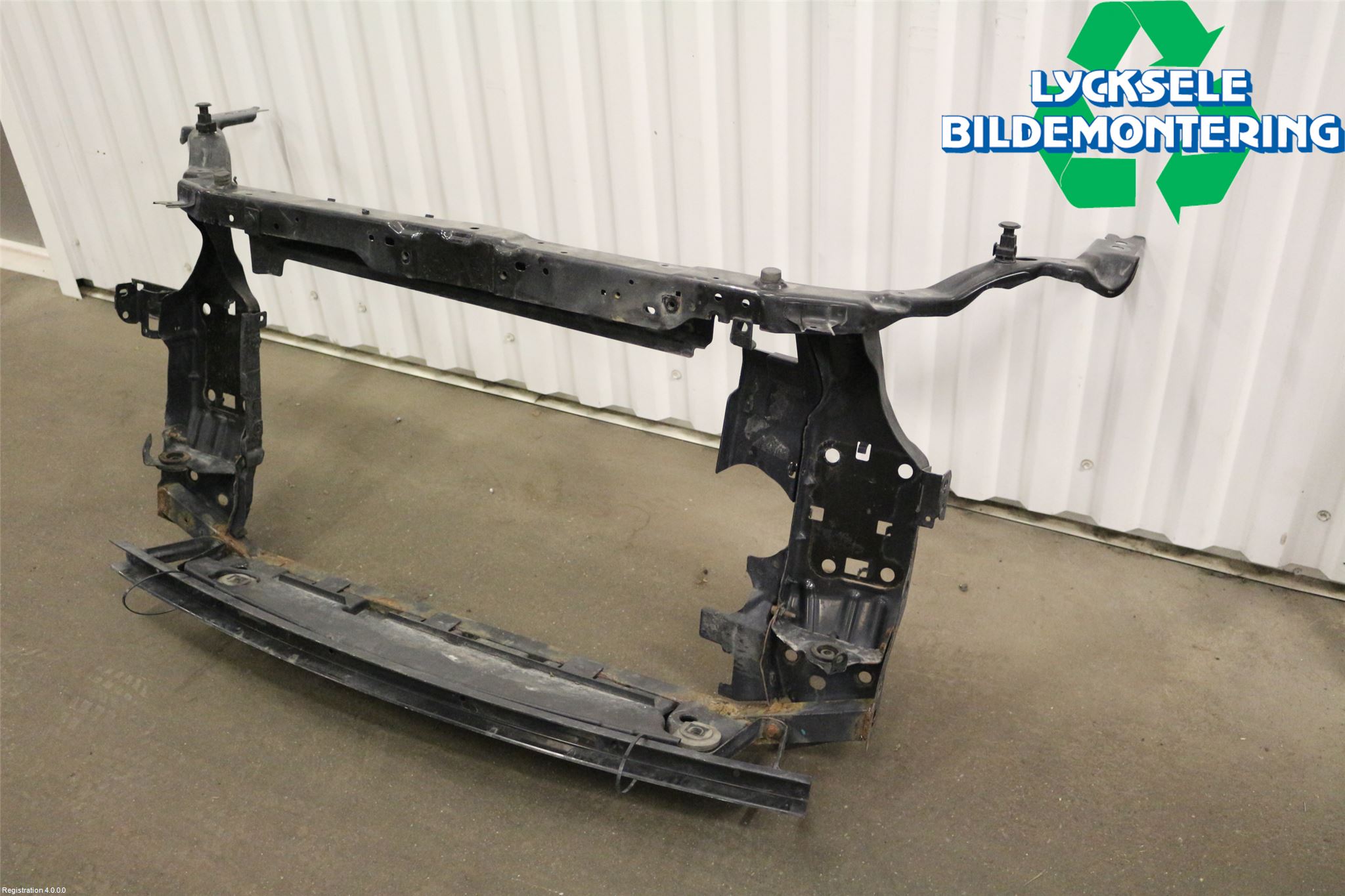 Nissan QASHQAI+2  10-14 Frontkorg