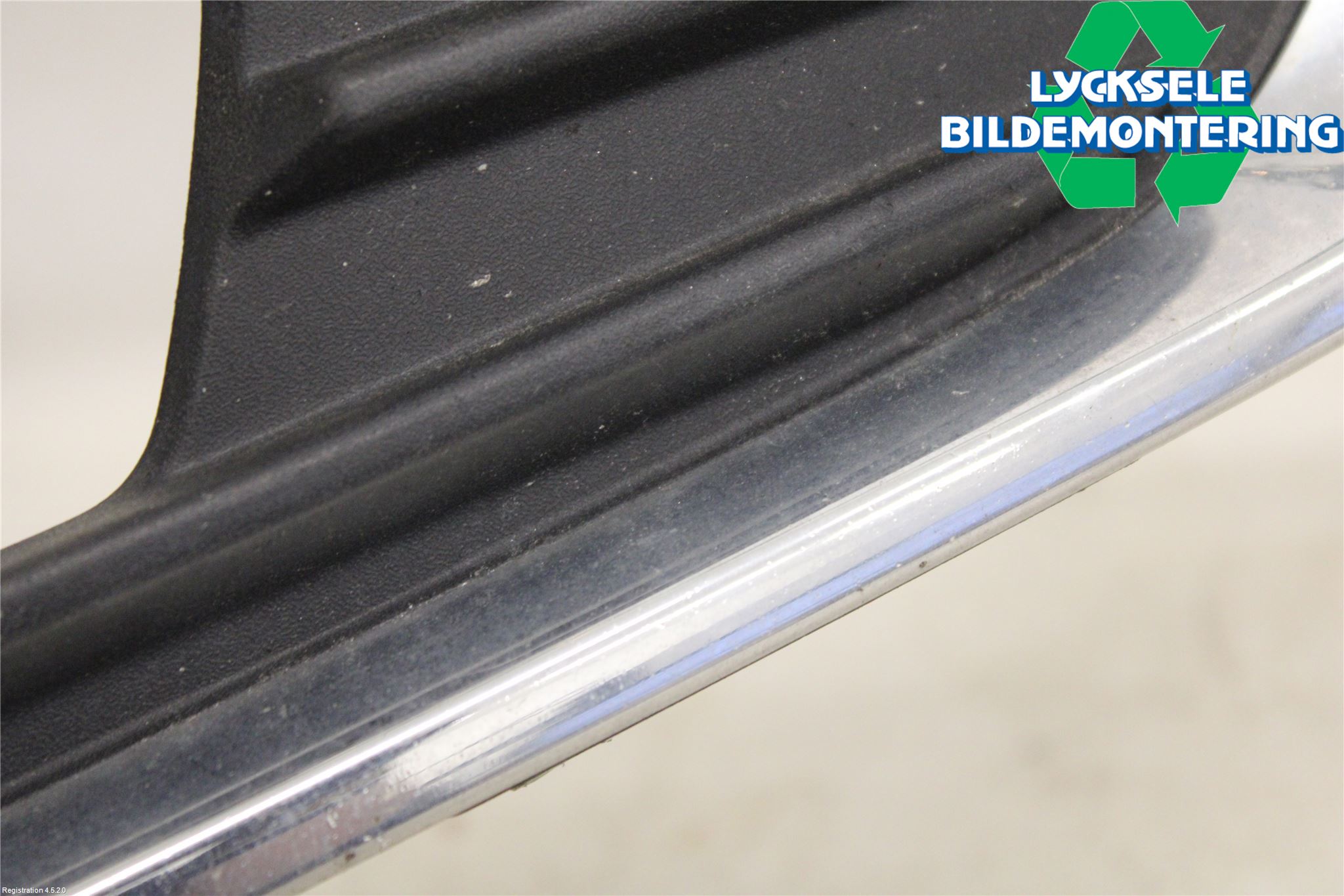 Ford FOCUS 15-18 Dimljussarg Fram