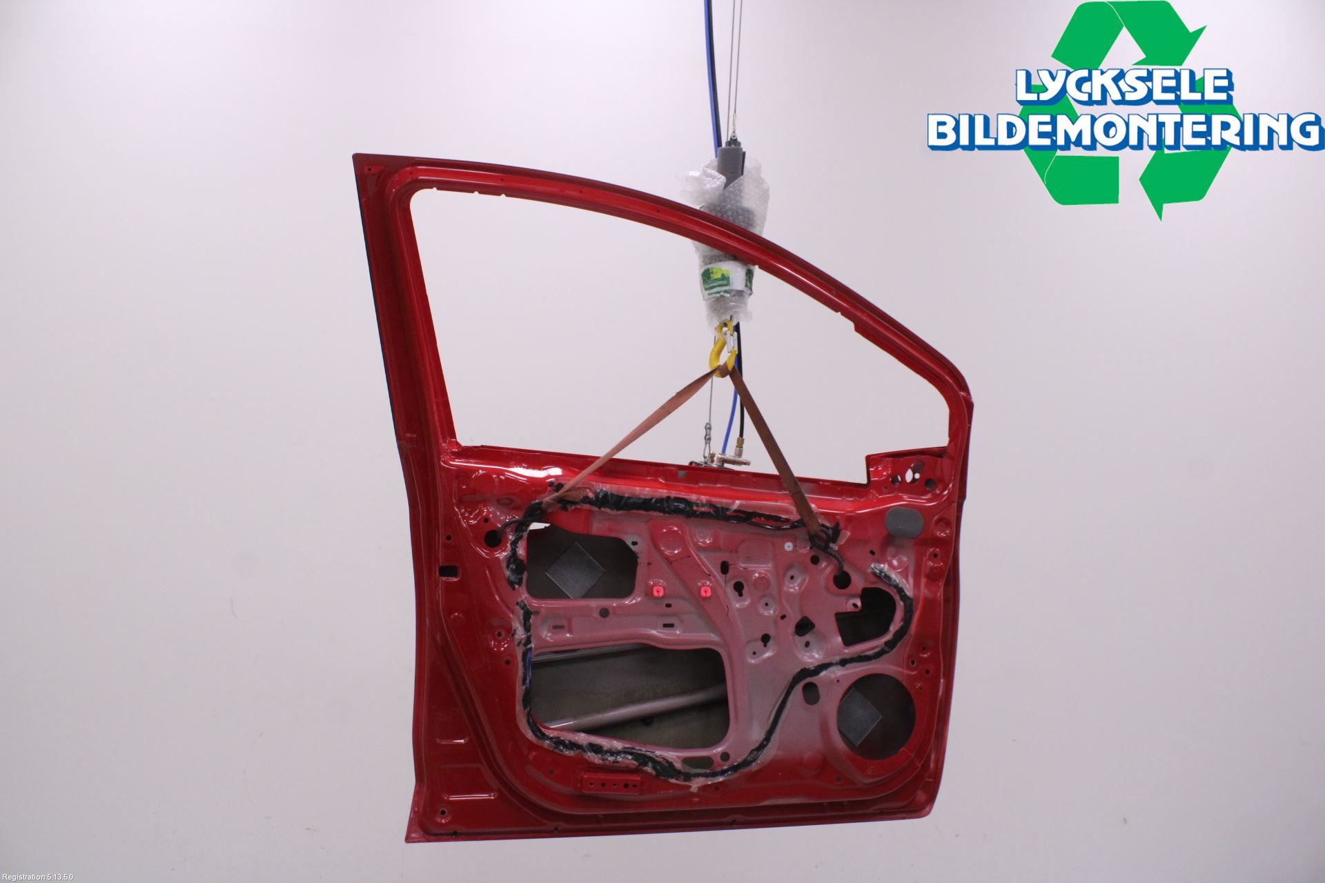 Toyota YARIS XP130 15-20 Dörr Fram Vänster