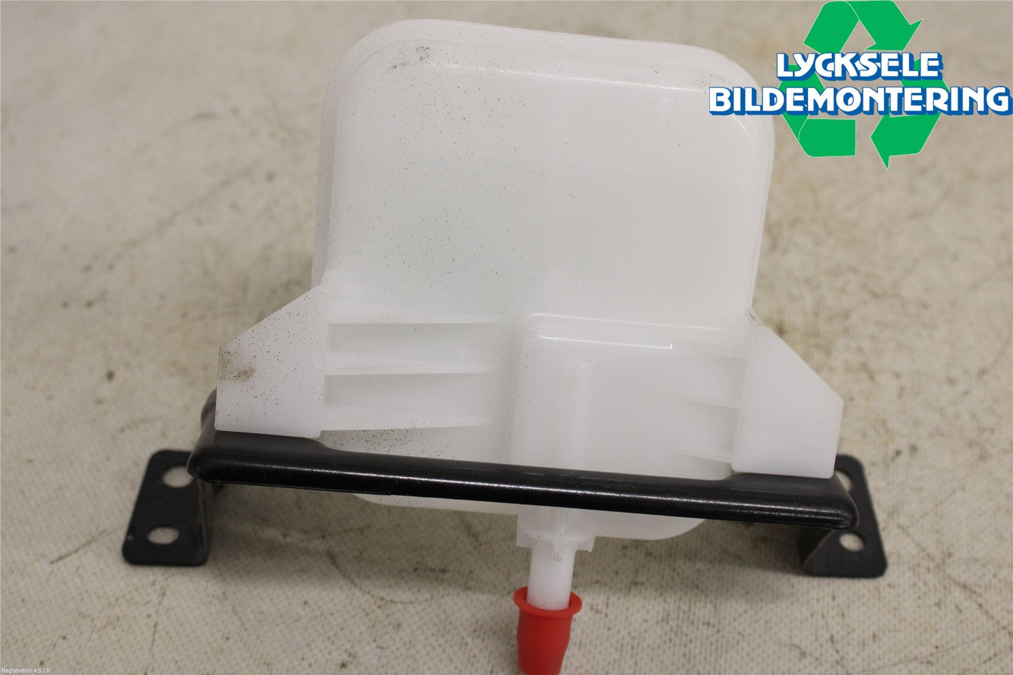 BYD ATTO 22- Bromsvätskebehållare