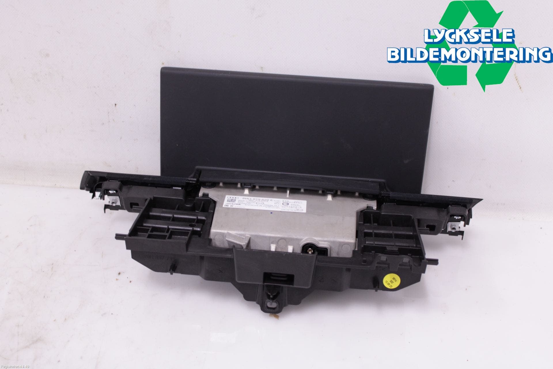 Audi A4/S4 B9 20- Bildskärm