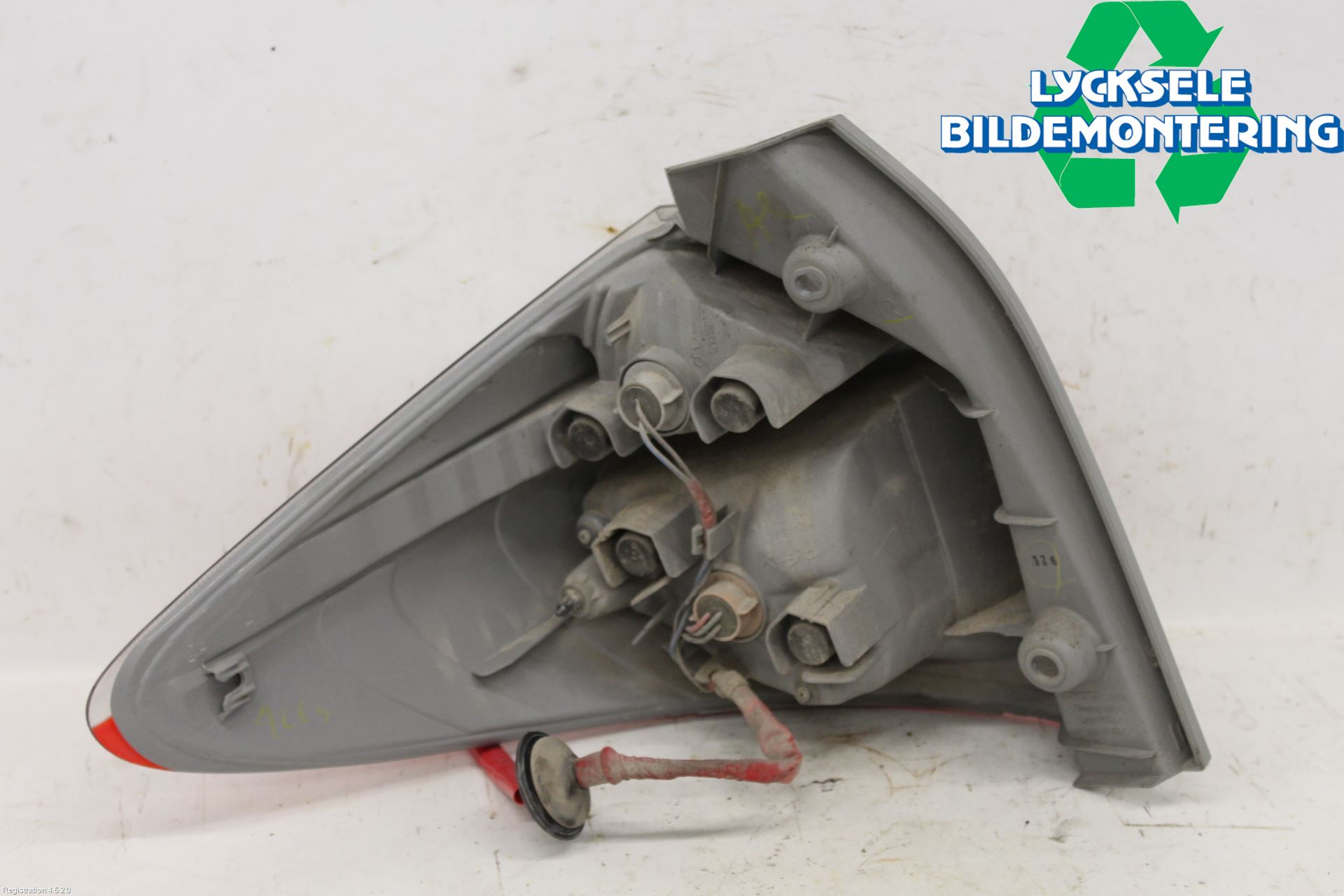 Toyota VERSO-S 11-16 Bakljus Höger