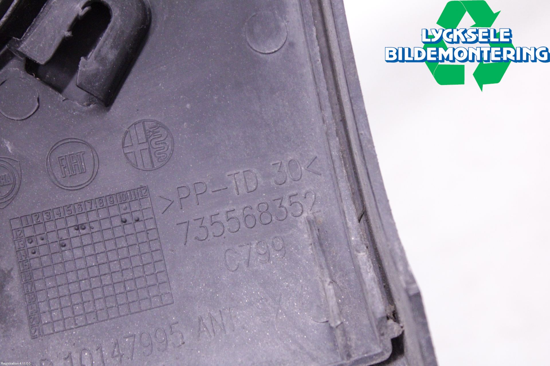 Fiat 500L 13-19 List Framskärm Vä