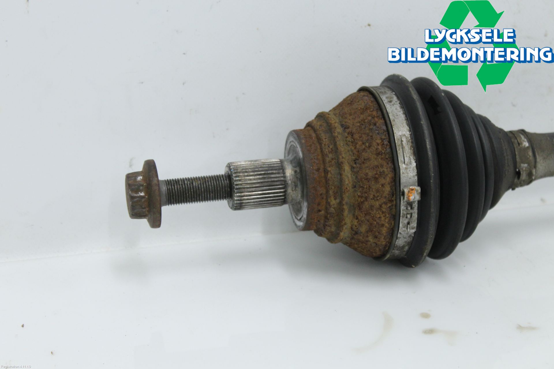 Volkswagen VW GOLF VI 09-13 Drivaxel Fram Vänster