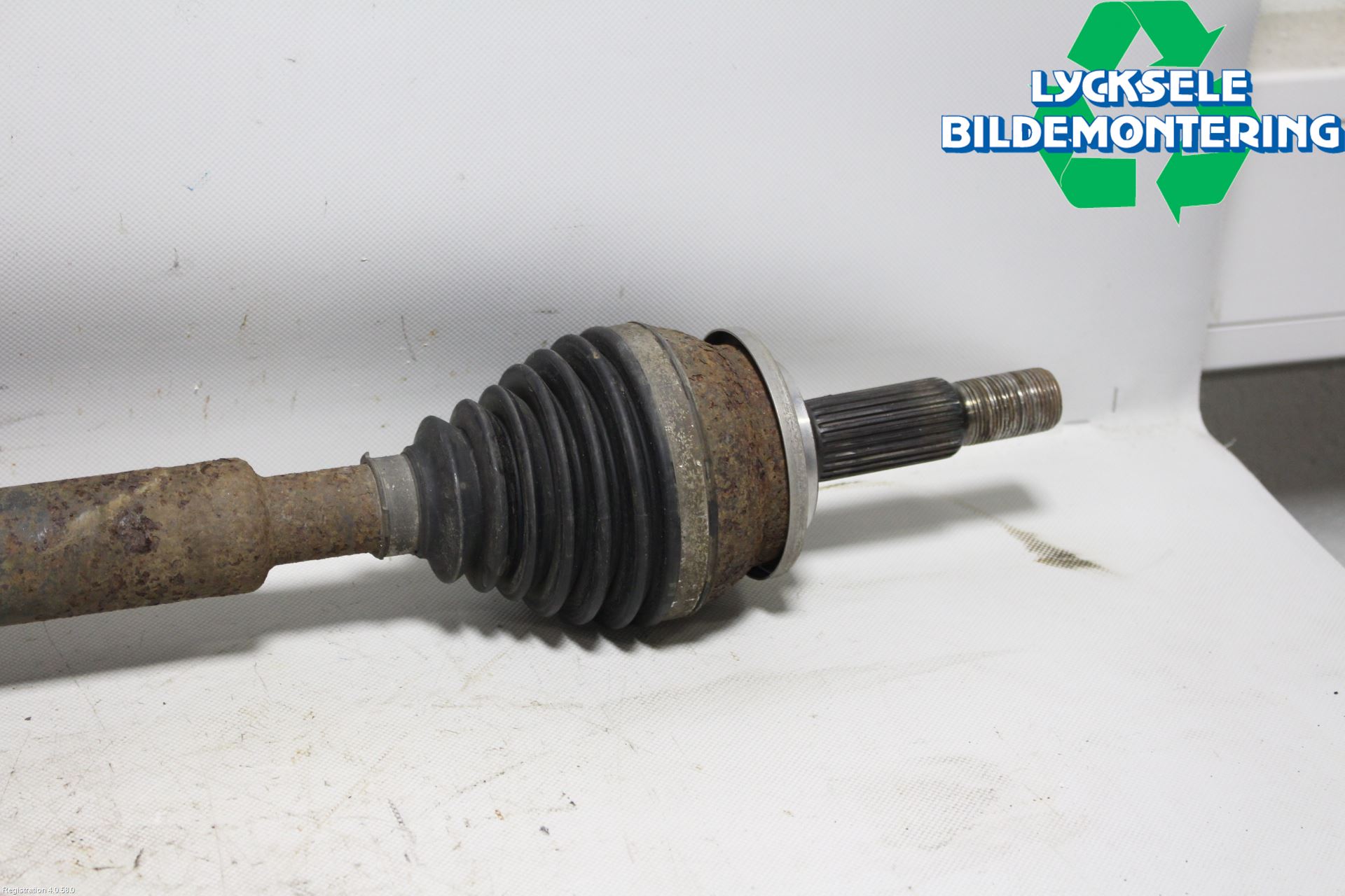 Toyota PRIUS ZVW30 09-20 Drivaxel Fram Höger