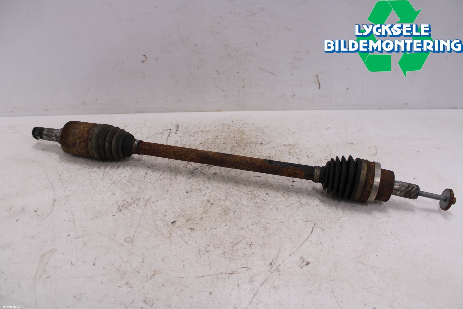Volvo XC60 09-13 Drivaxel Bak Vänster