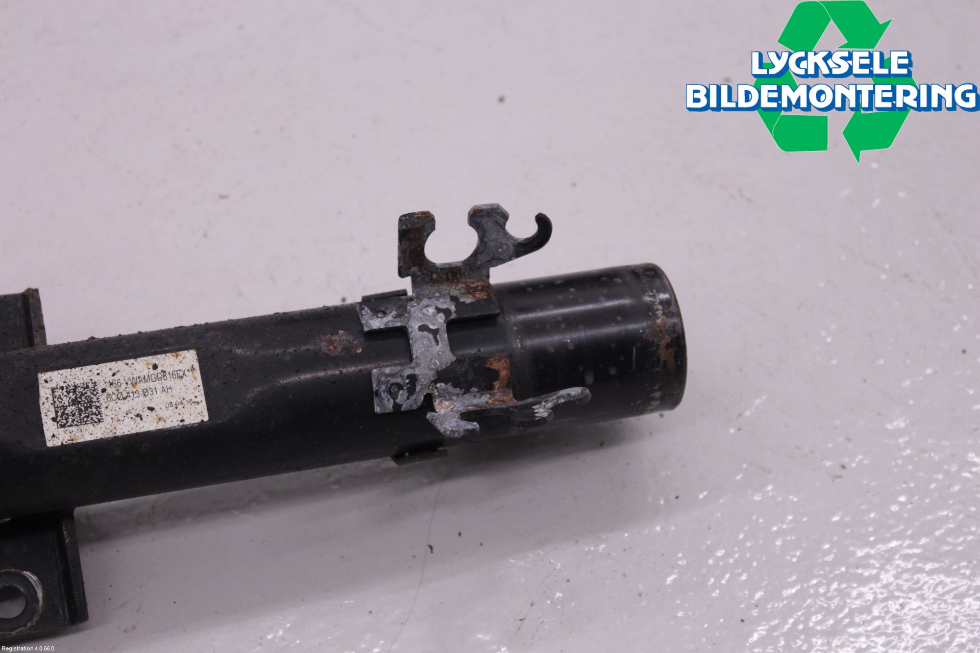 Volkswagen VW POLO 10-17 Fjäderben Fram Vänster