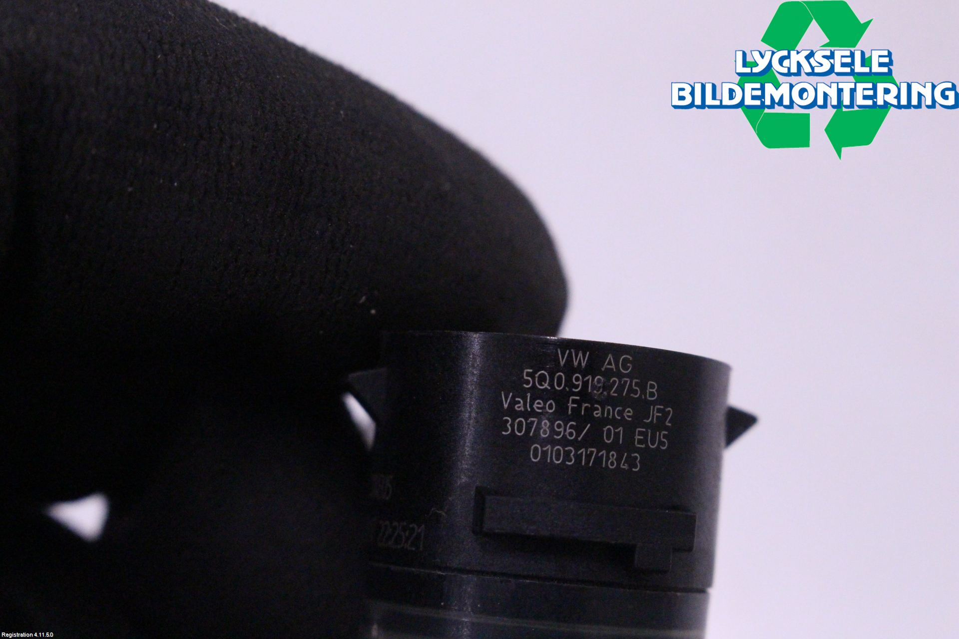 Volkswagen VW PASSAT 15-19 Parkeringshjälp Frontsensor