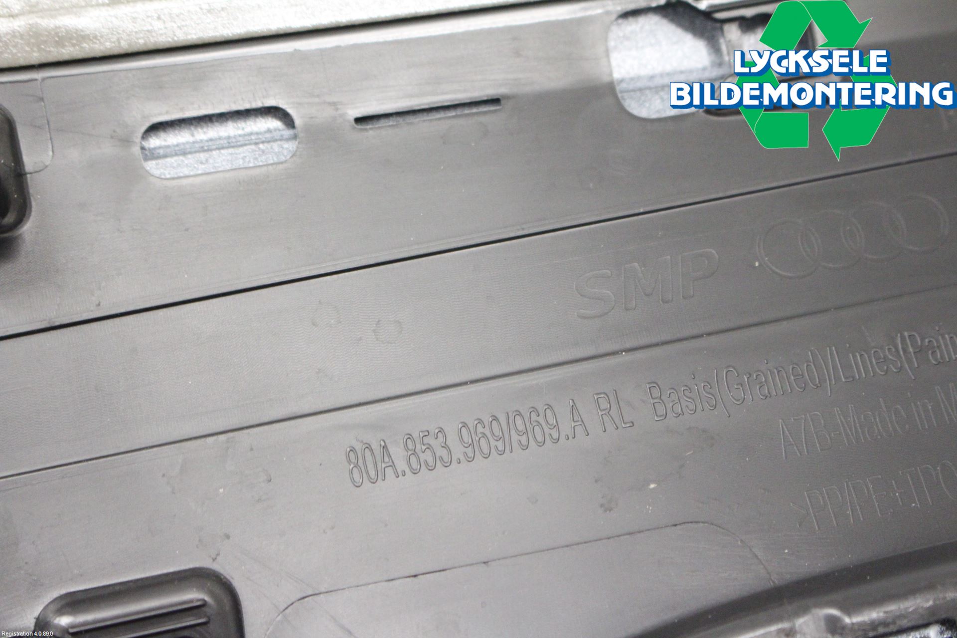 Audi Q5/SQ5 17- Dörr Dekorlist Bak Vä