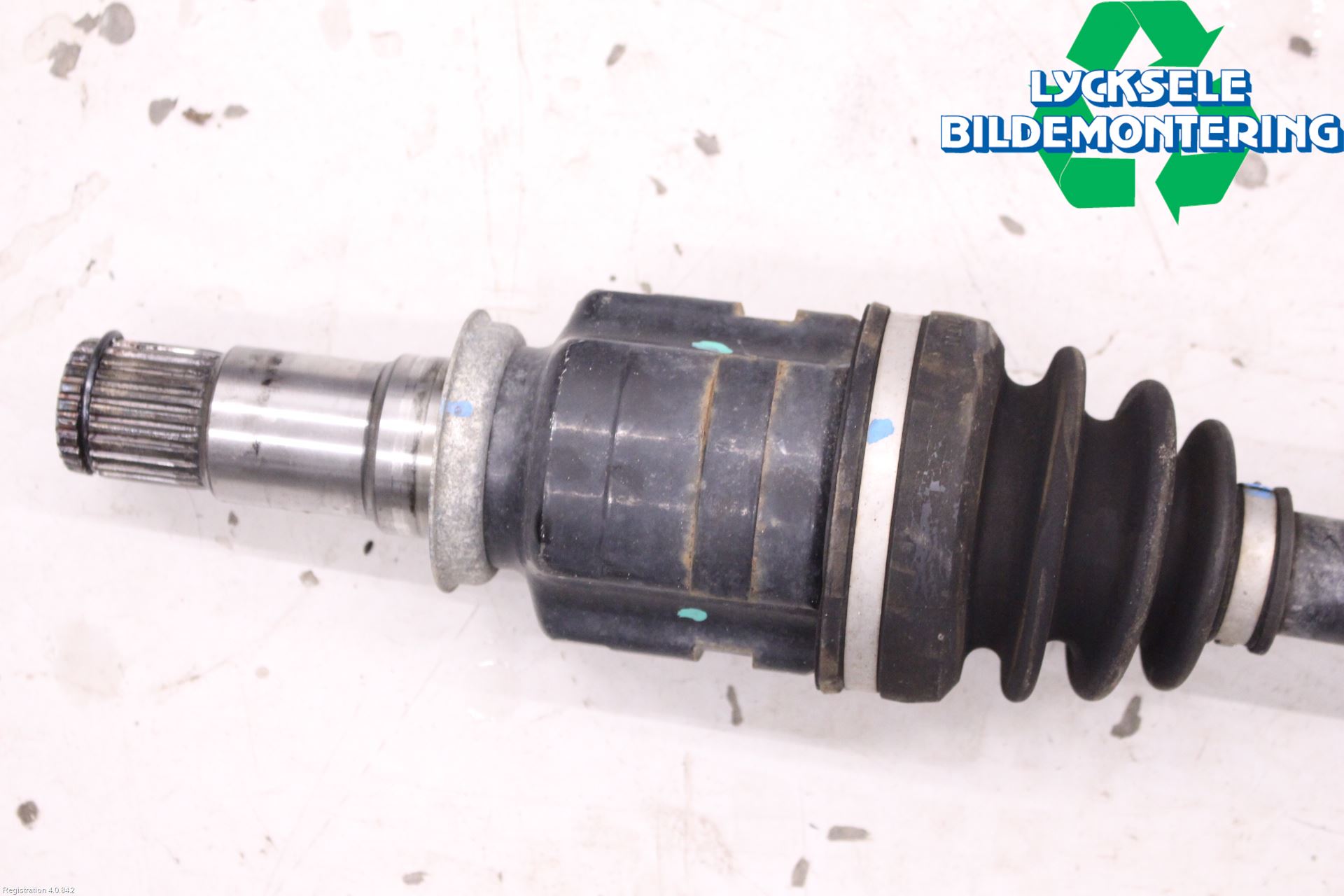 Toyota AURIS 13-19 Drivaxel Fram Höger