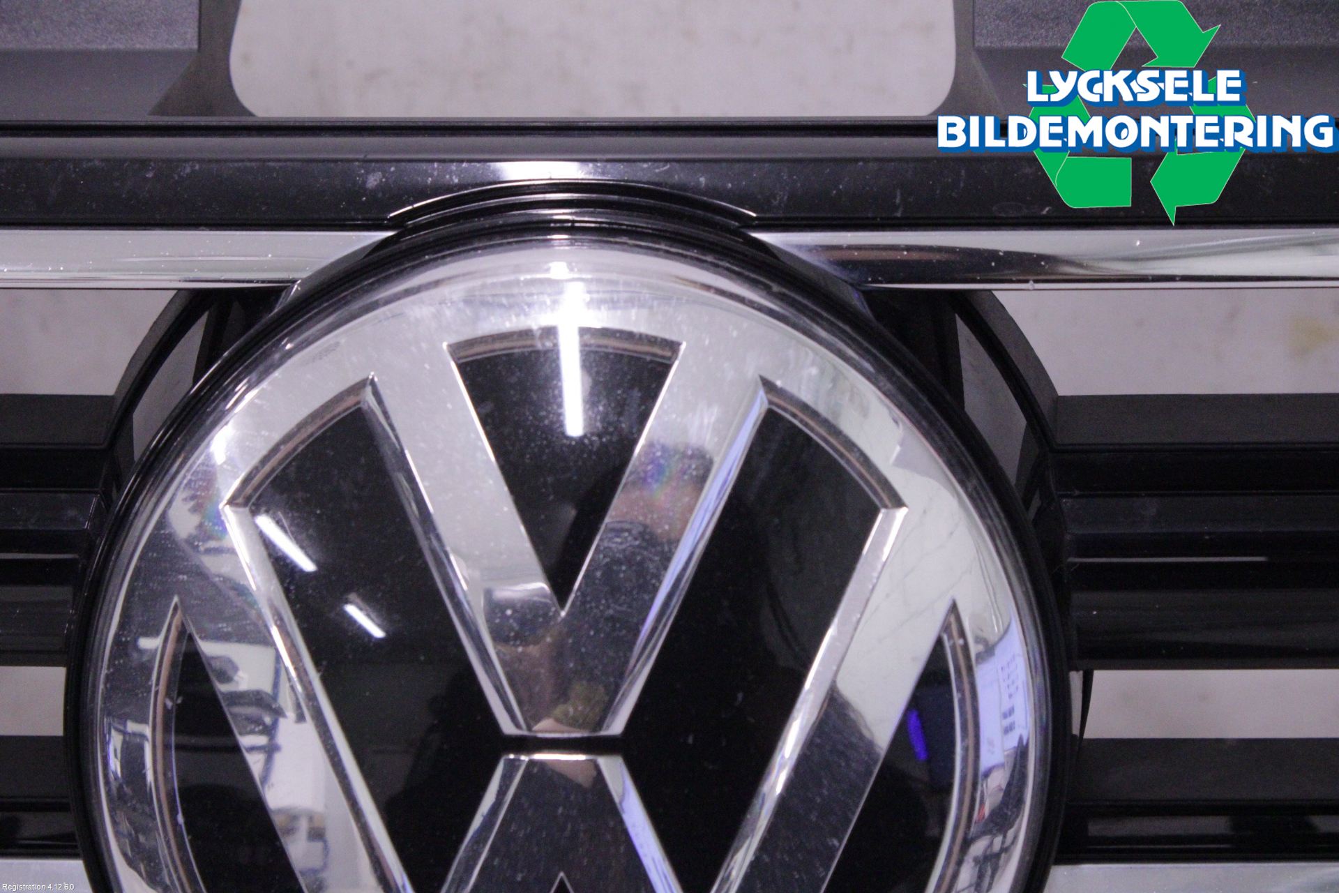 Volkswagen VW TIGUAN 16-24 Grill Komp