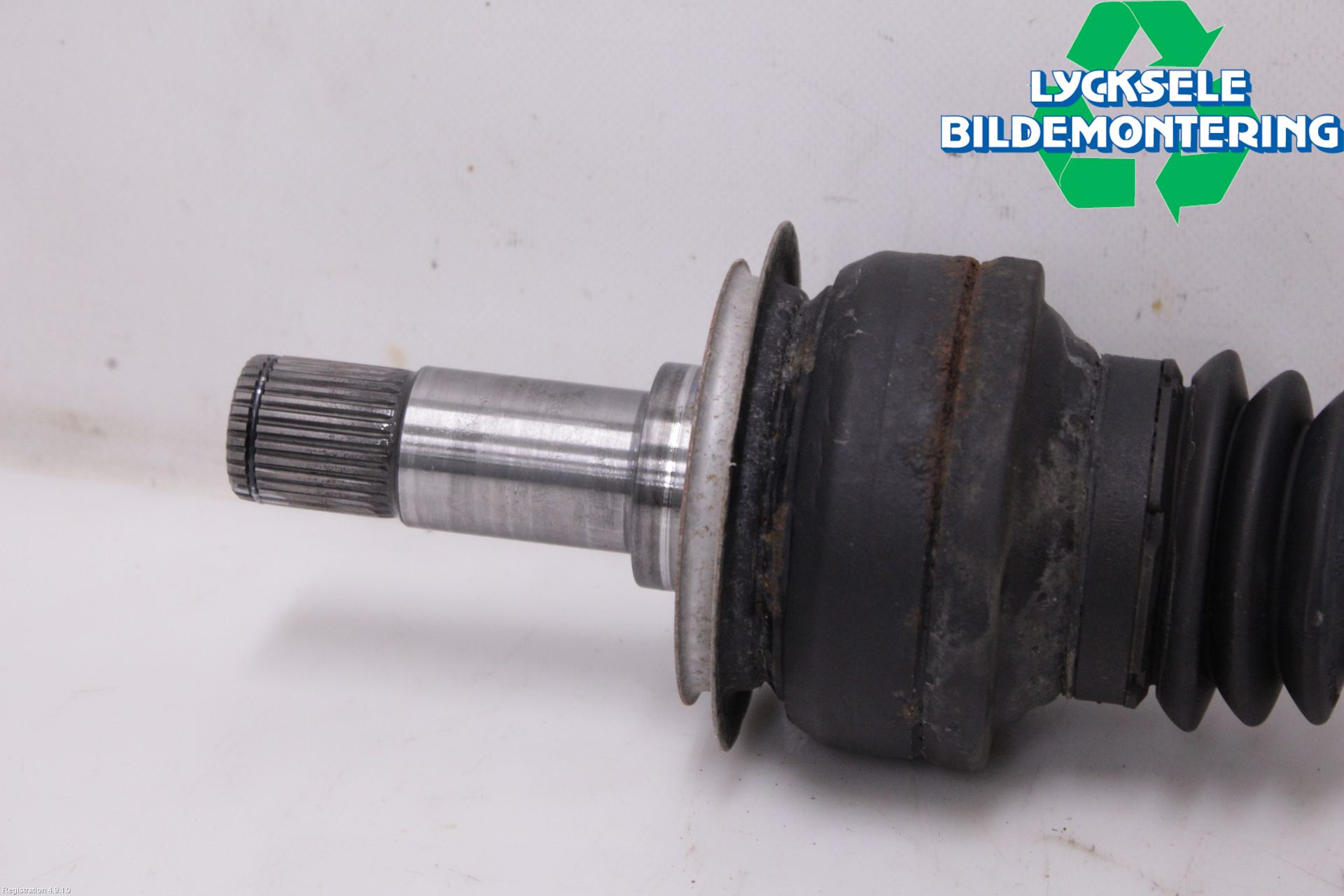 Mercedes-Benz MB E-KLASS (W213) 16-23 Drivaxel Bak Vänster