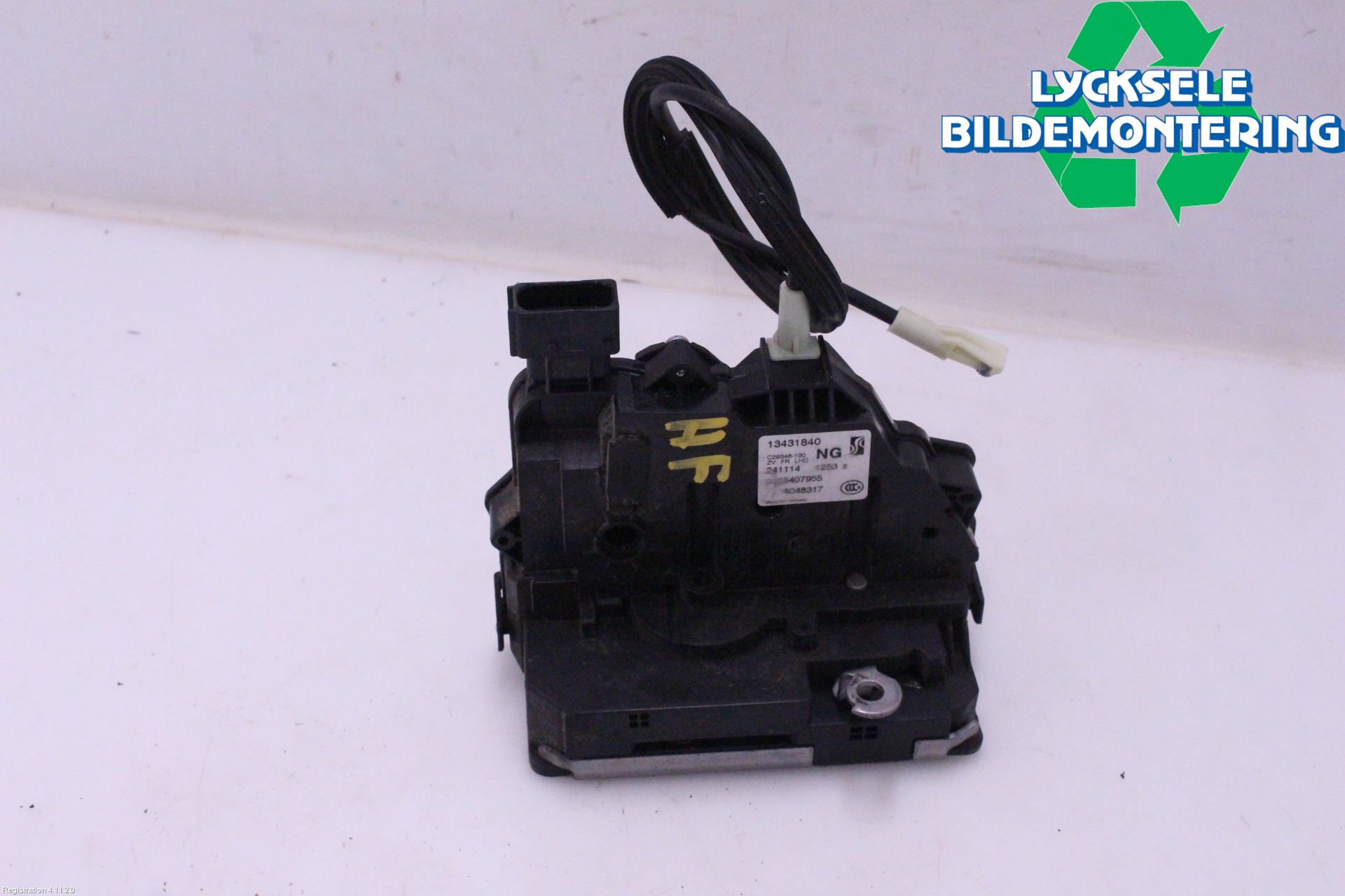 Opel CORSA E 15-19 Låskista-Dörrlås