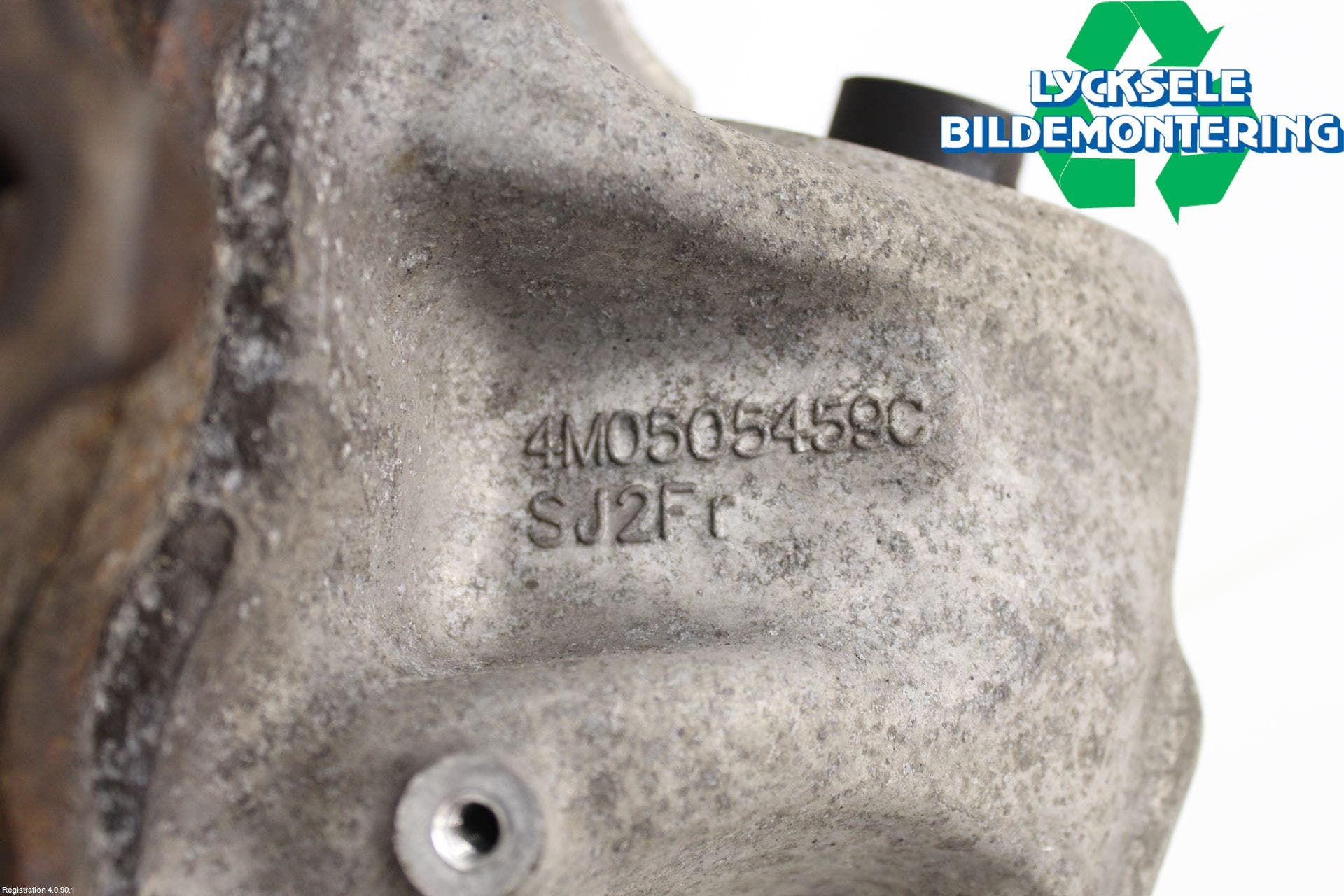 Volkswagen VW TOUAREG CR 18- Hjullagerhus-Spindel Vä B