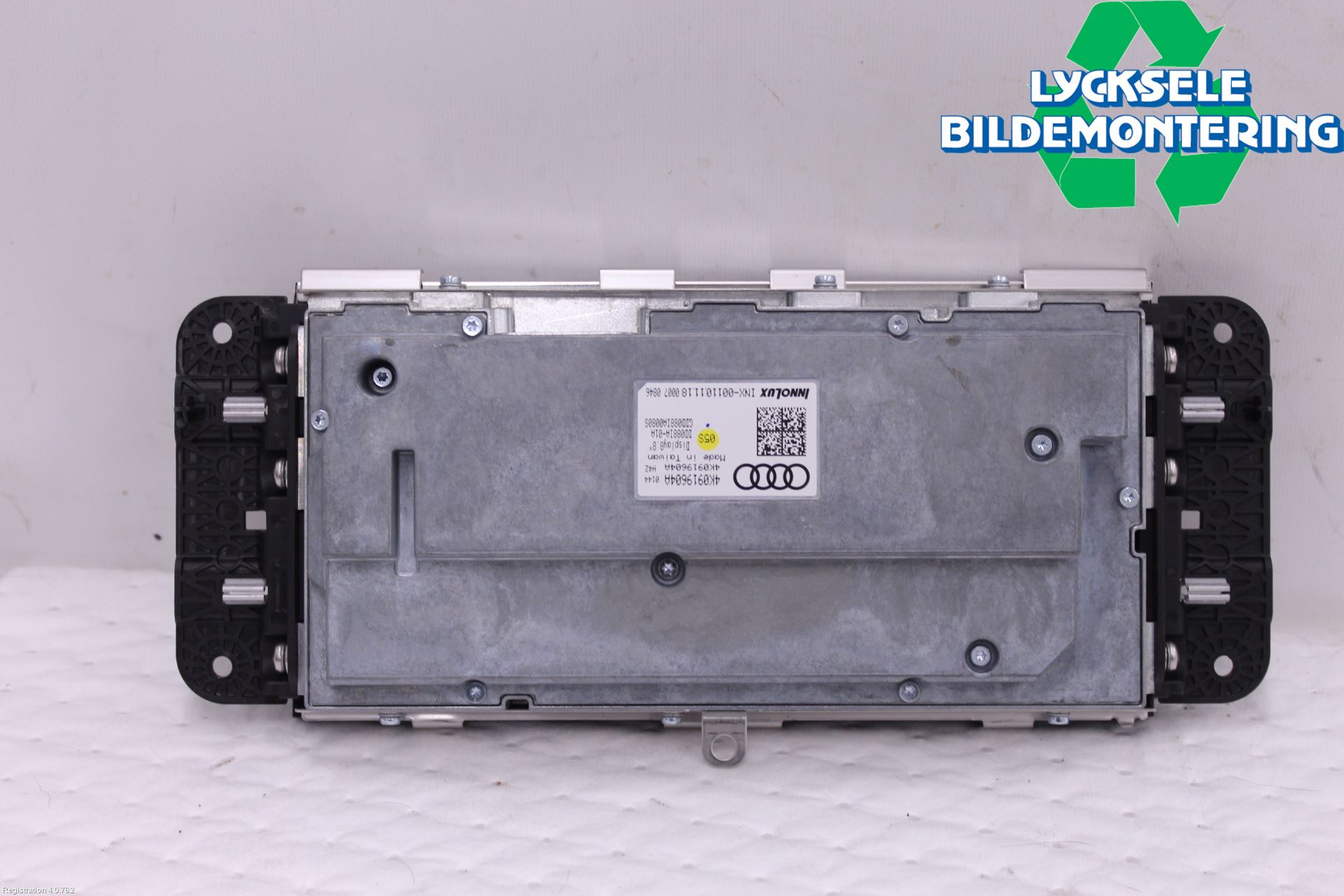 Audi A6 F2/C8 19- Bildskärm