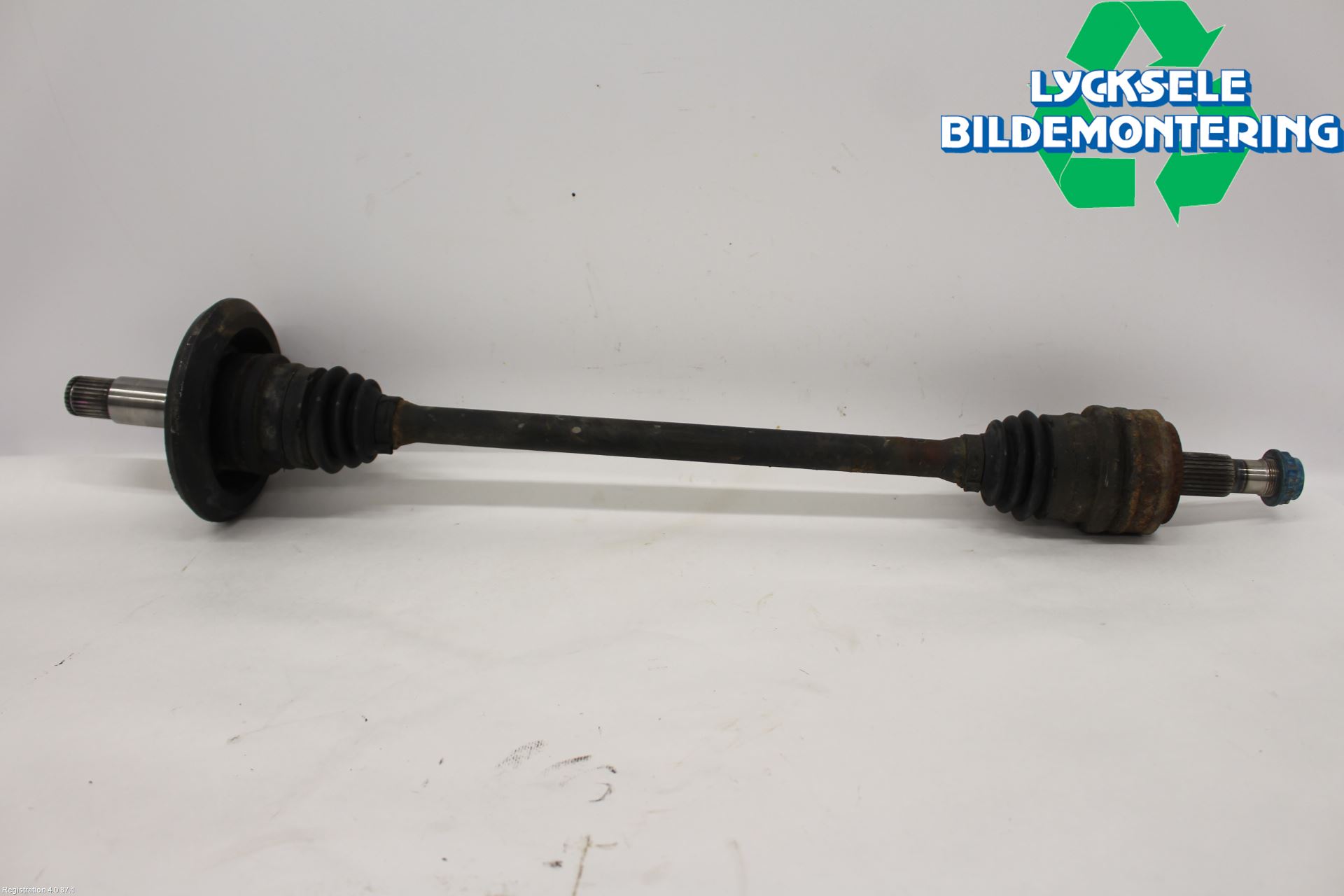Mercedes-Benz MB E-KLASS (W213) 16-23 Drivaxel Bak Vänster