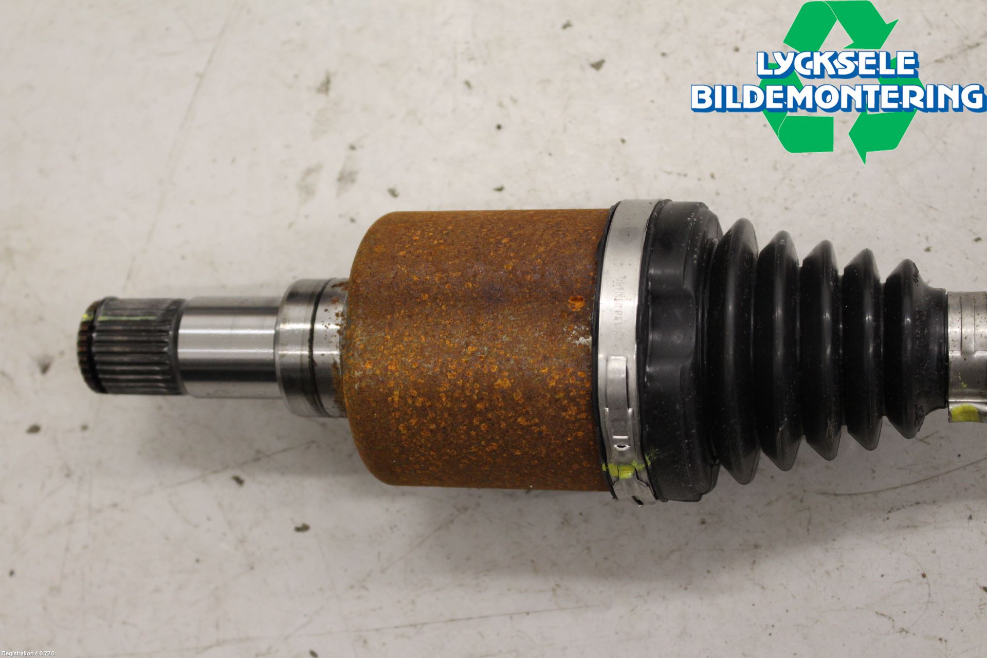 Ford FOCUS 19- Drivaxel Fram Vänster