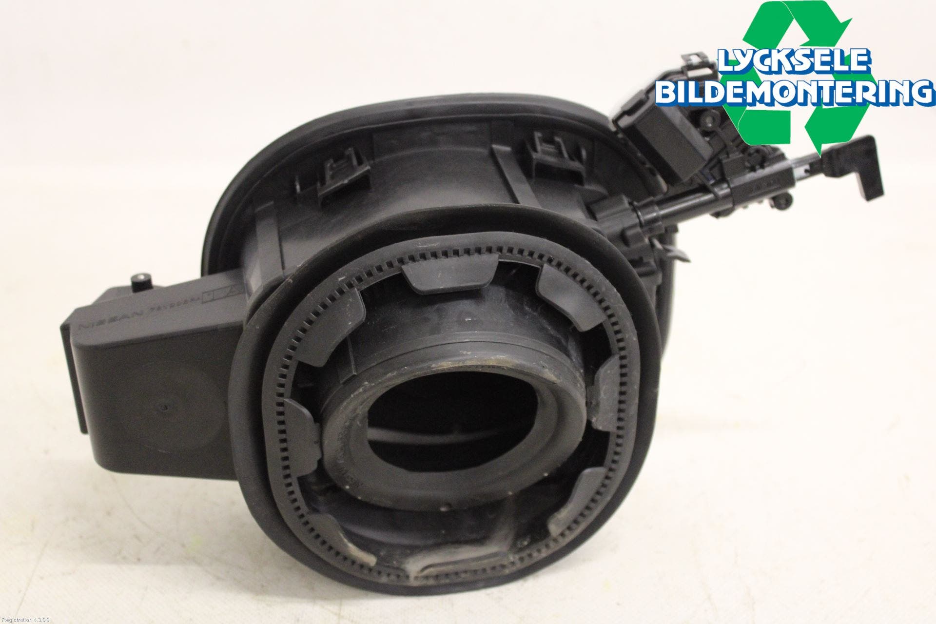 Nissan X-TRAIL T33 22- Tanklucka