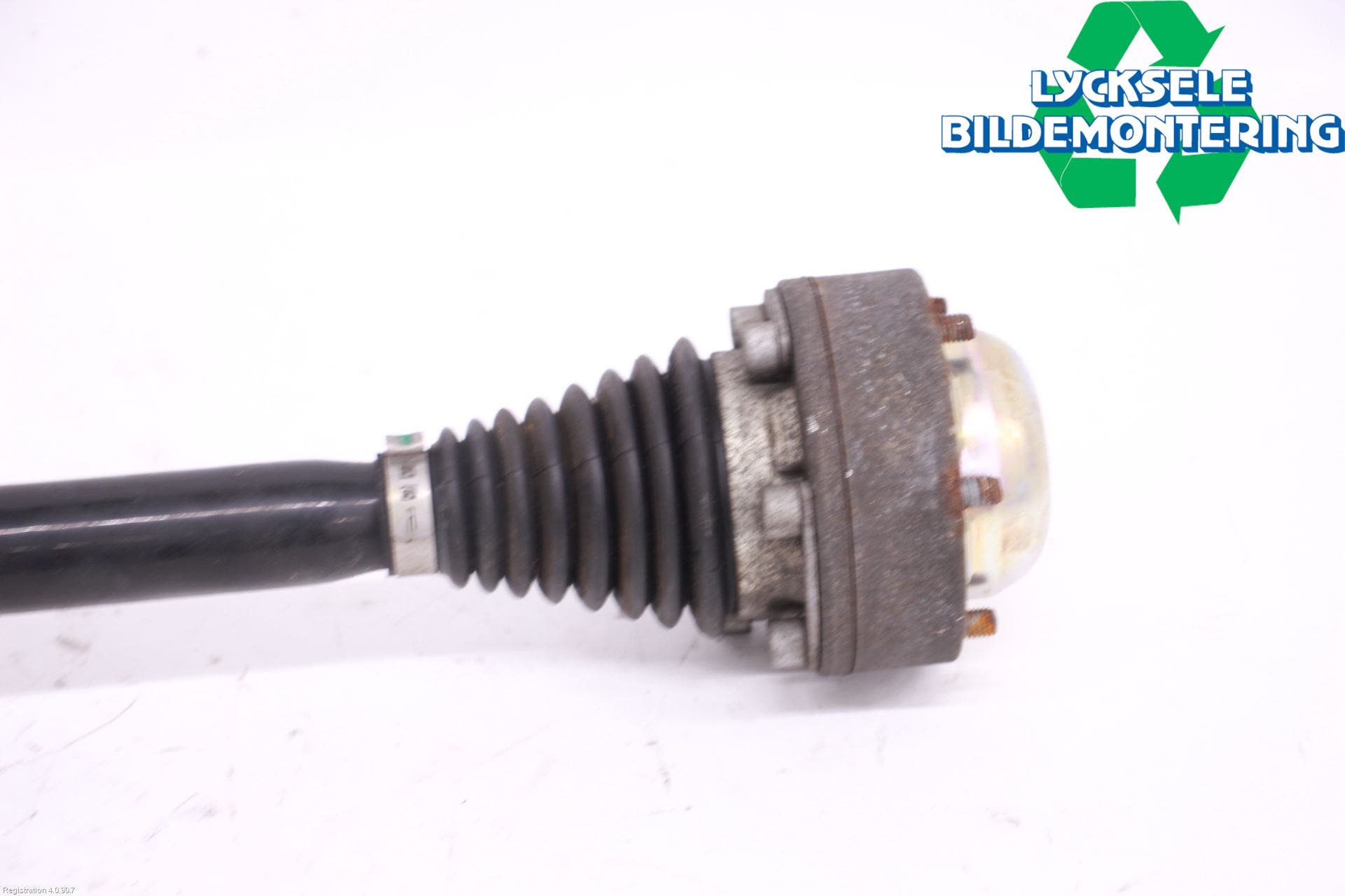 Audi A4 ALLROAD 17- Drivaxel Bak Höger