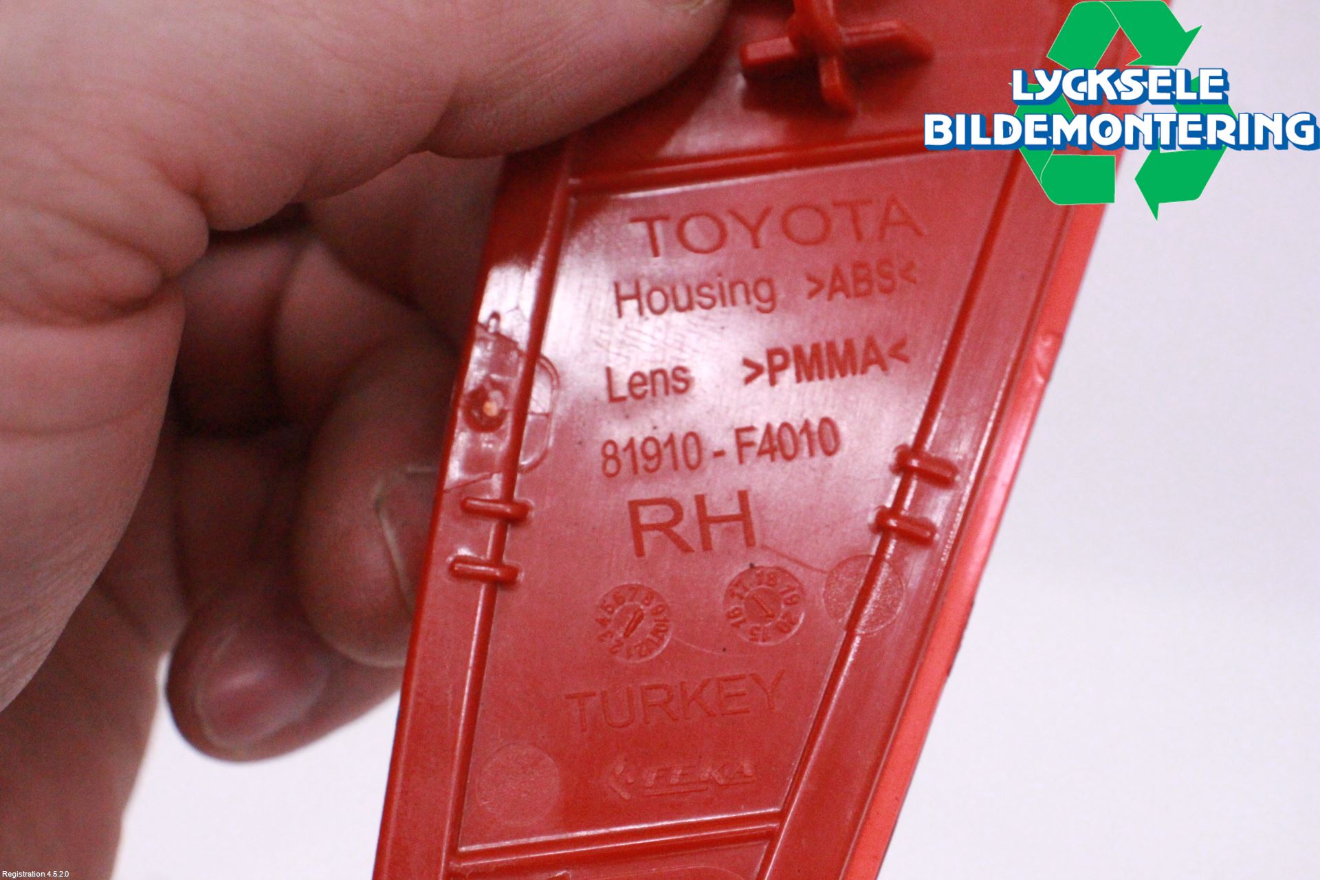 Toyota YARIS XP21 20- Dimljus/Reflex Bak