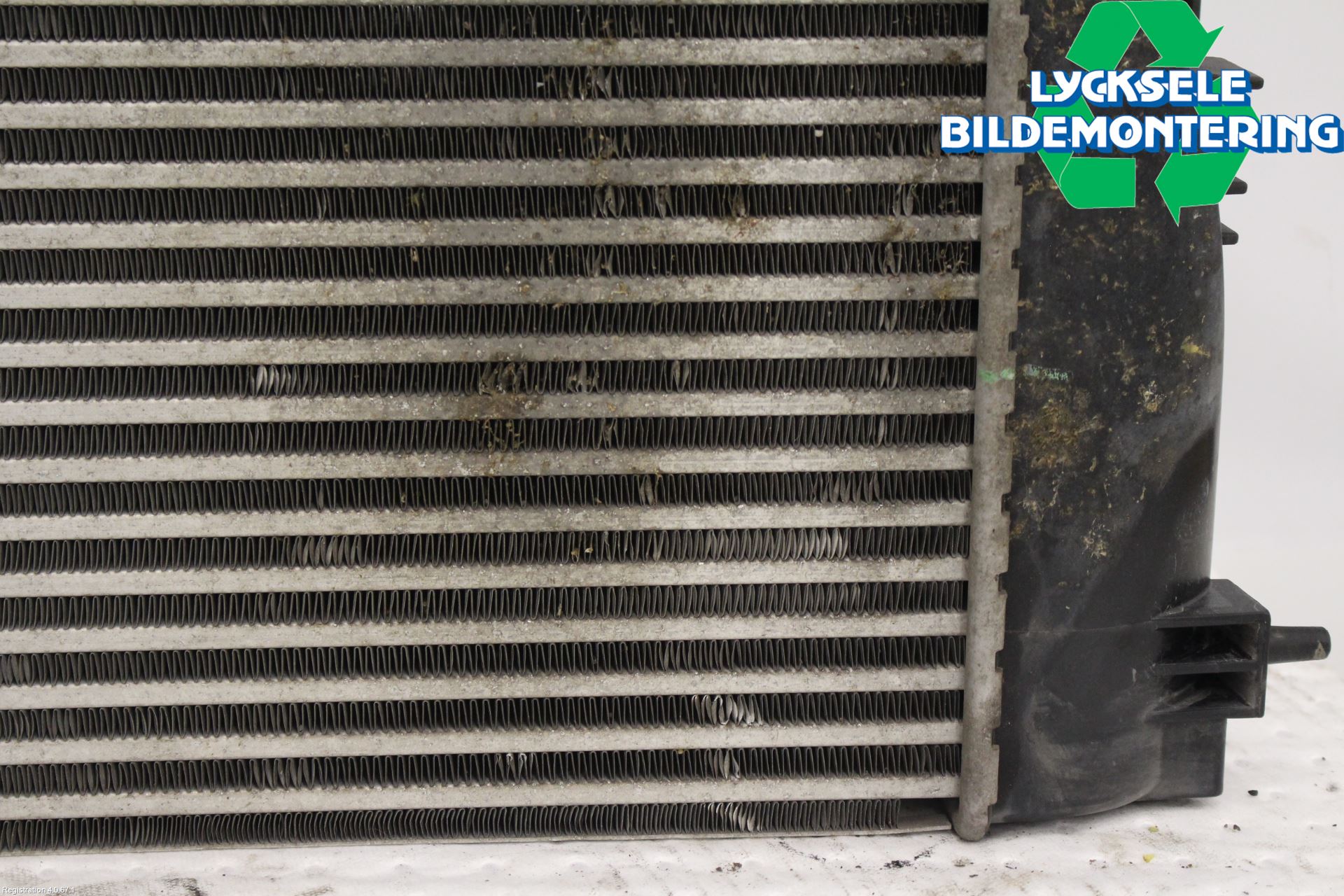 Nissan JUKE 14-19 Laddluft-Intercooler Kyl