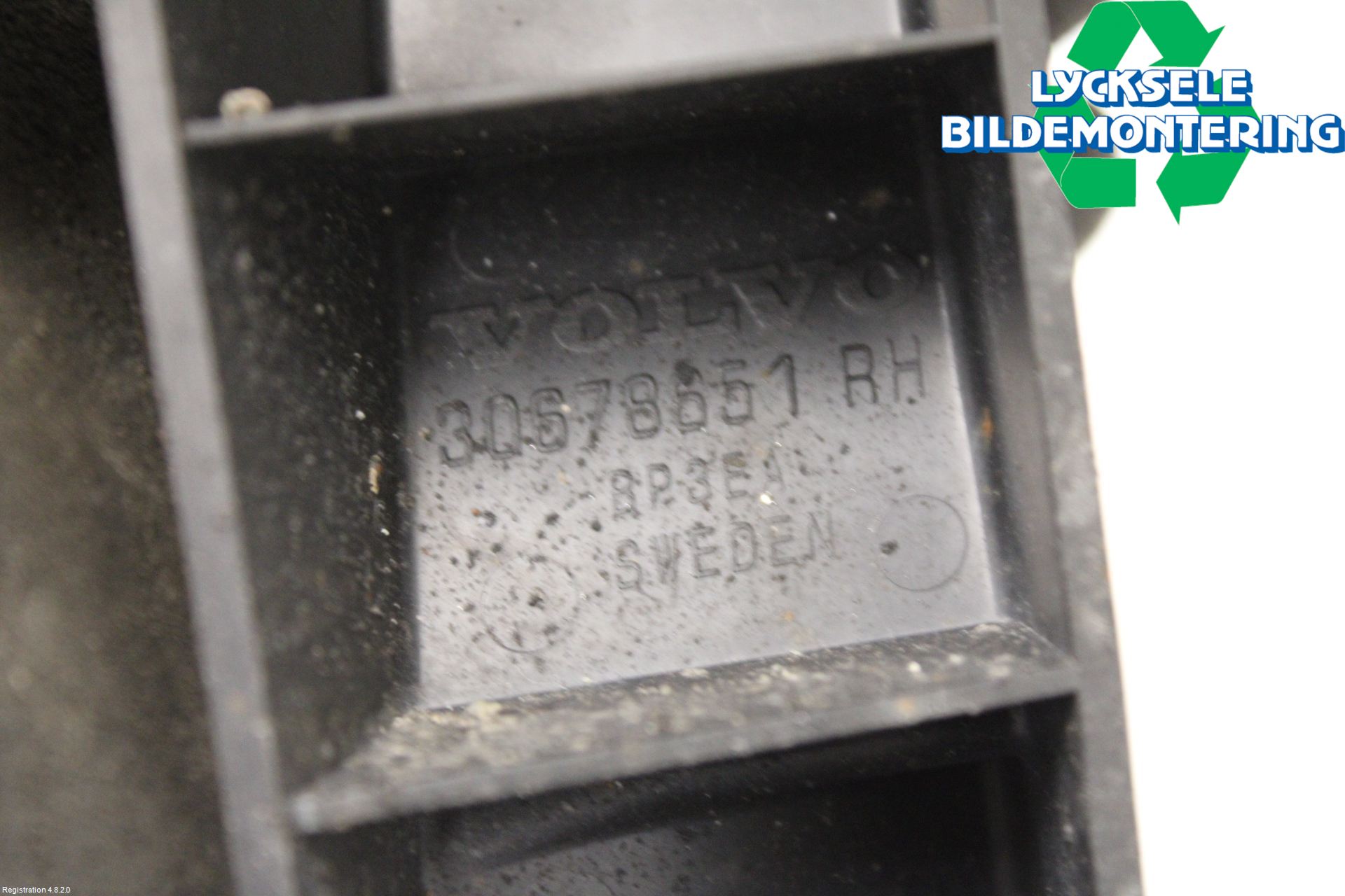 Volvo V70 08-13 Stötfångarfäste Bak Hö