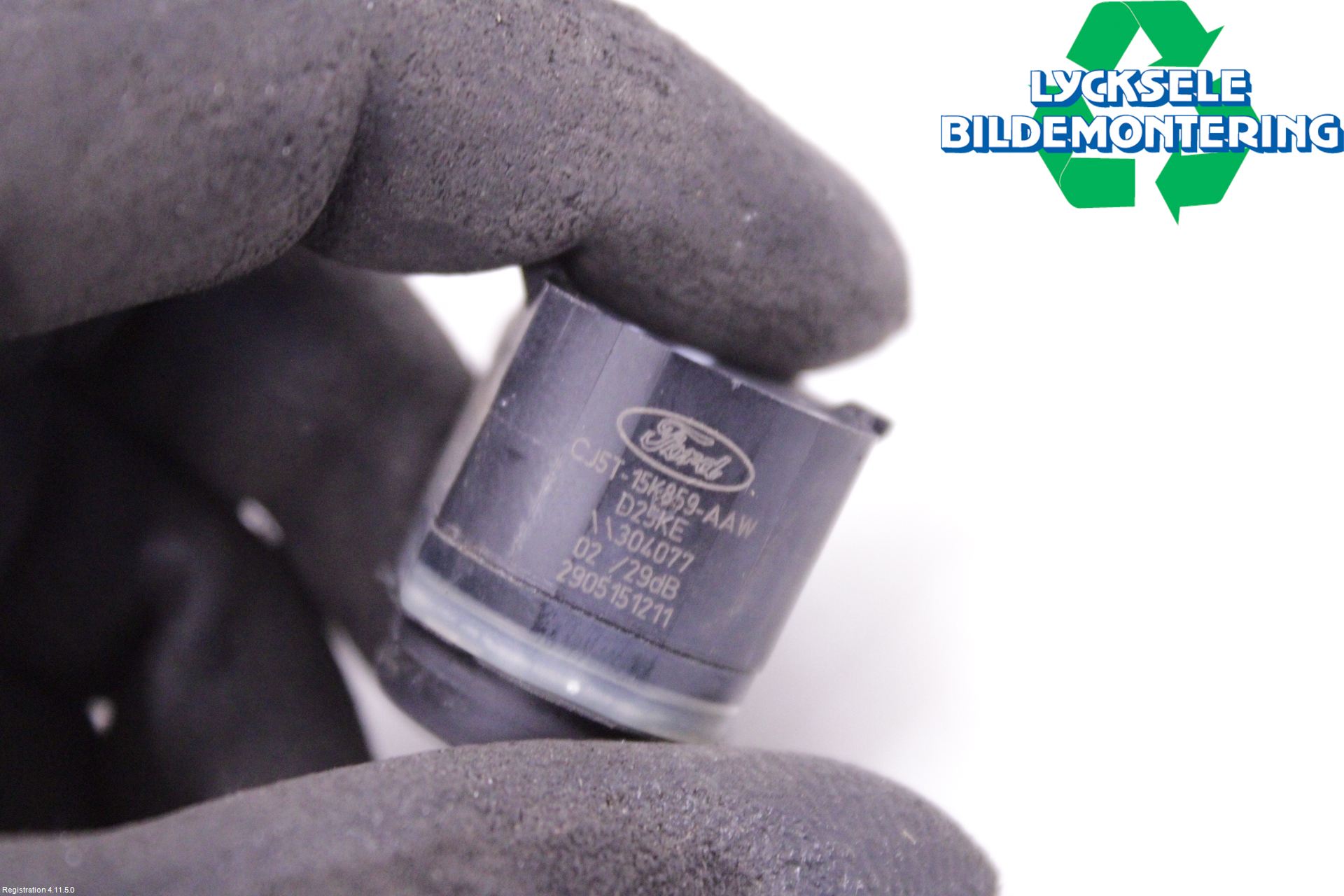 Ford KUGA 13-16 Parkeringshjälp Frontsensor