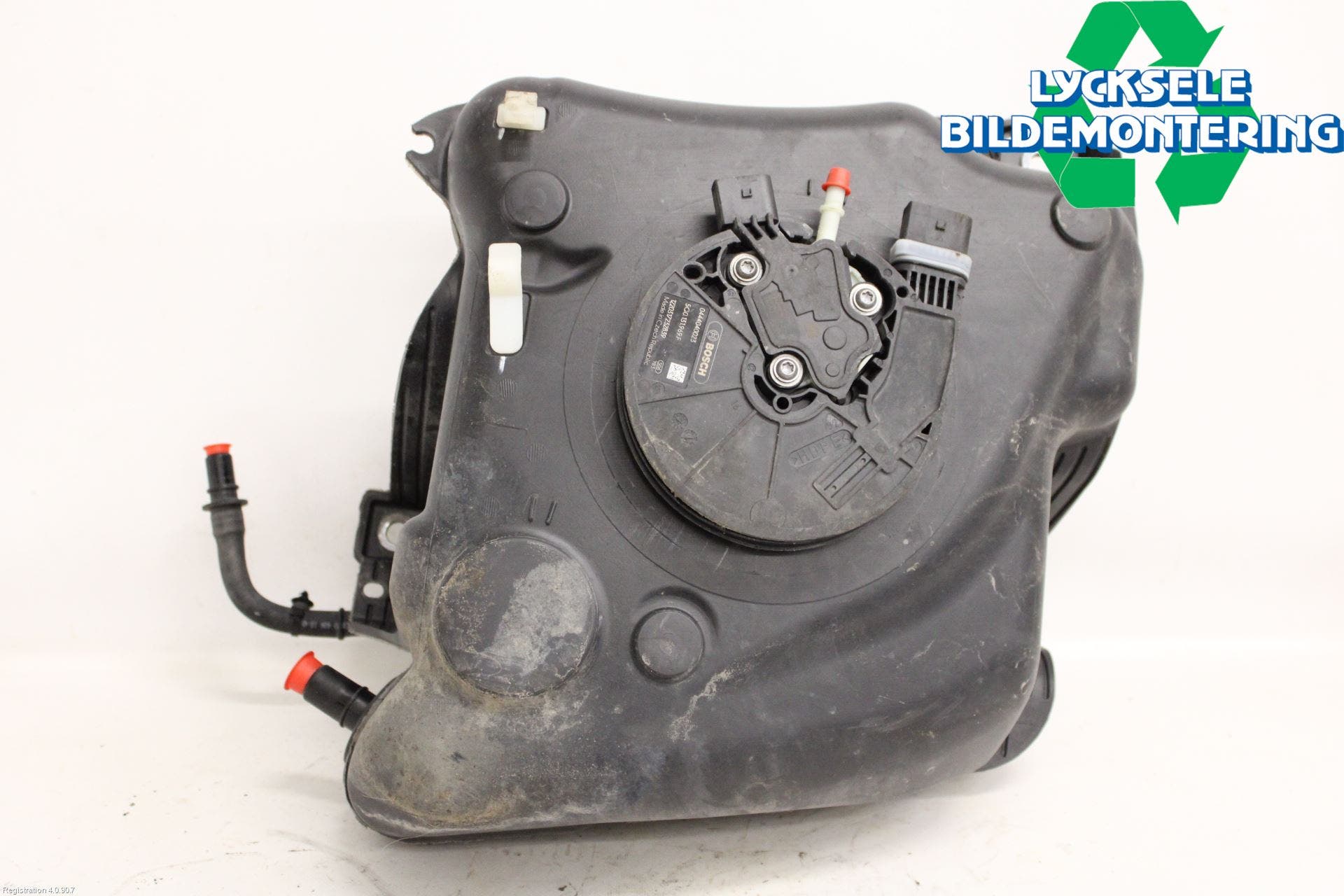 Volkswagen VW PASSAT 20-24 Adblue Tank