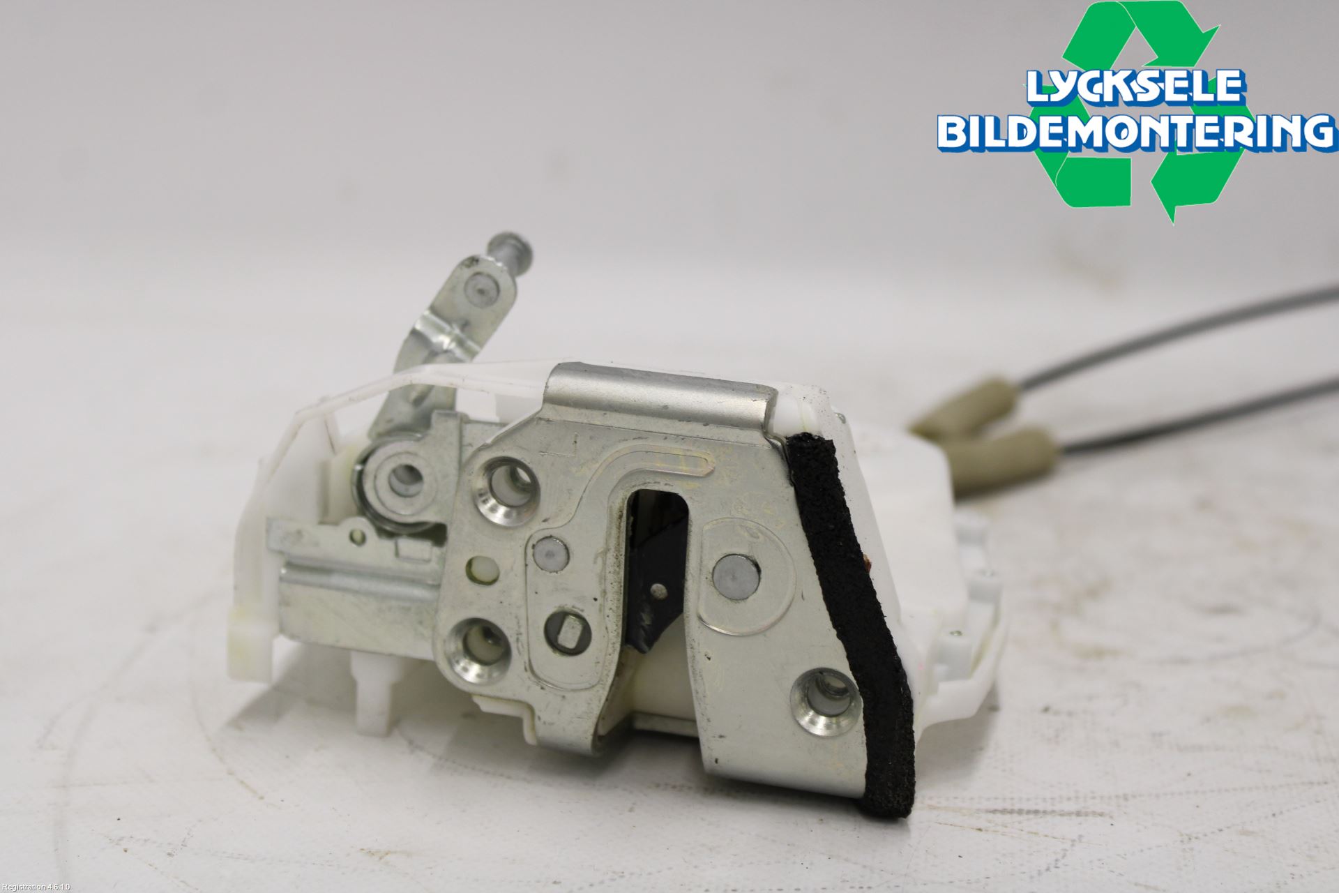 Suzuki SWIFT 11-16 Låskista-Dörrlås