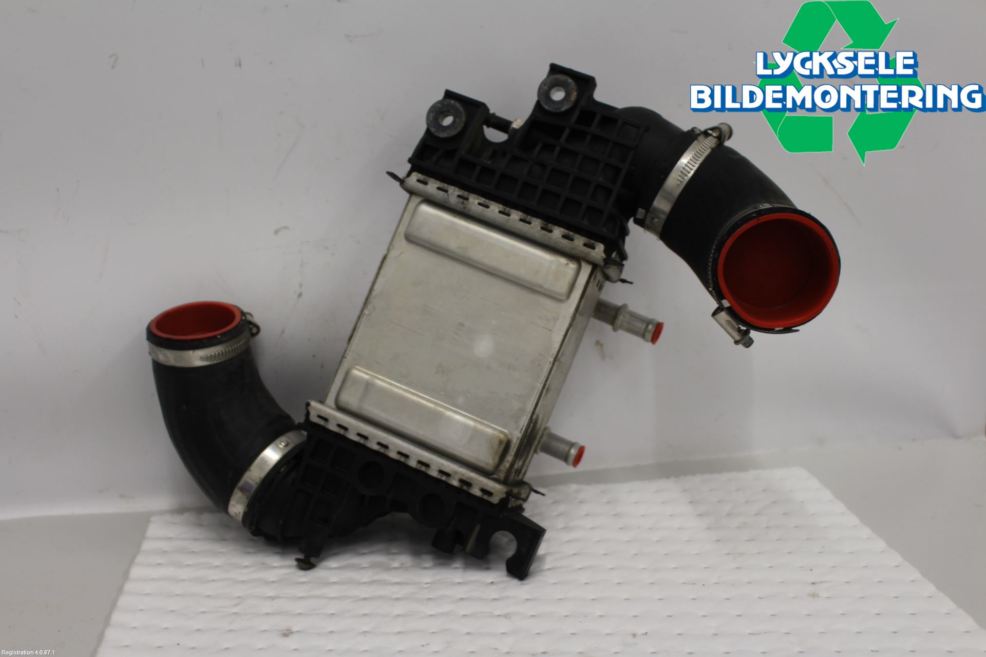 Volkswagen VW CRAFTER II / E-CRAFTER 17- Laddluft-Intercooler Kyl
