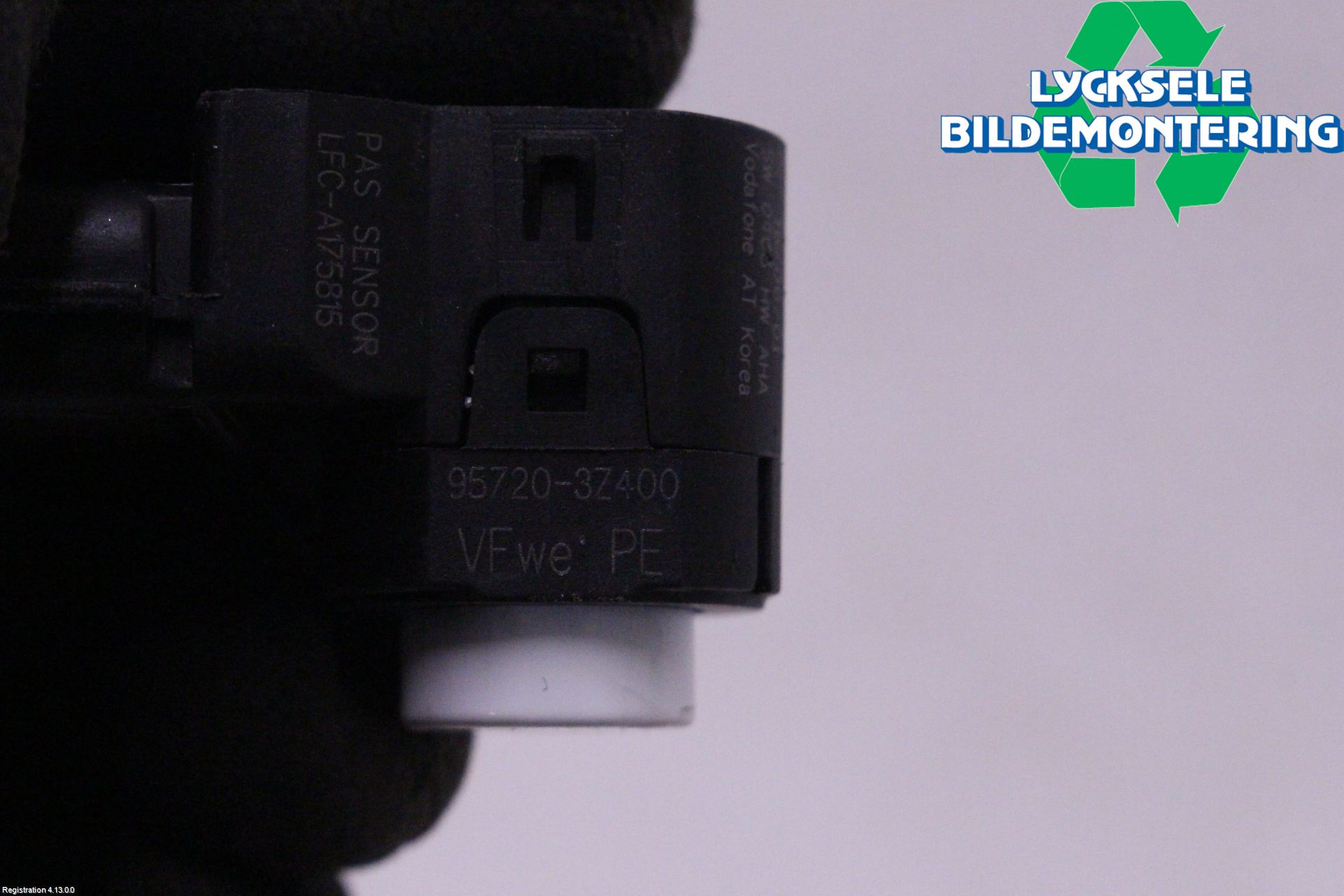 Hyundai i40 16-18 Parkeringshjälp Backsensor