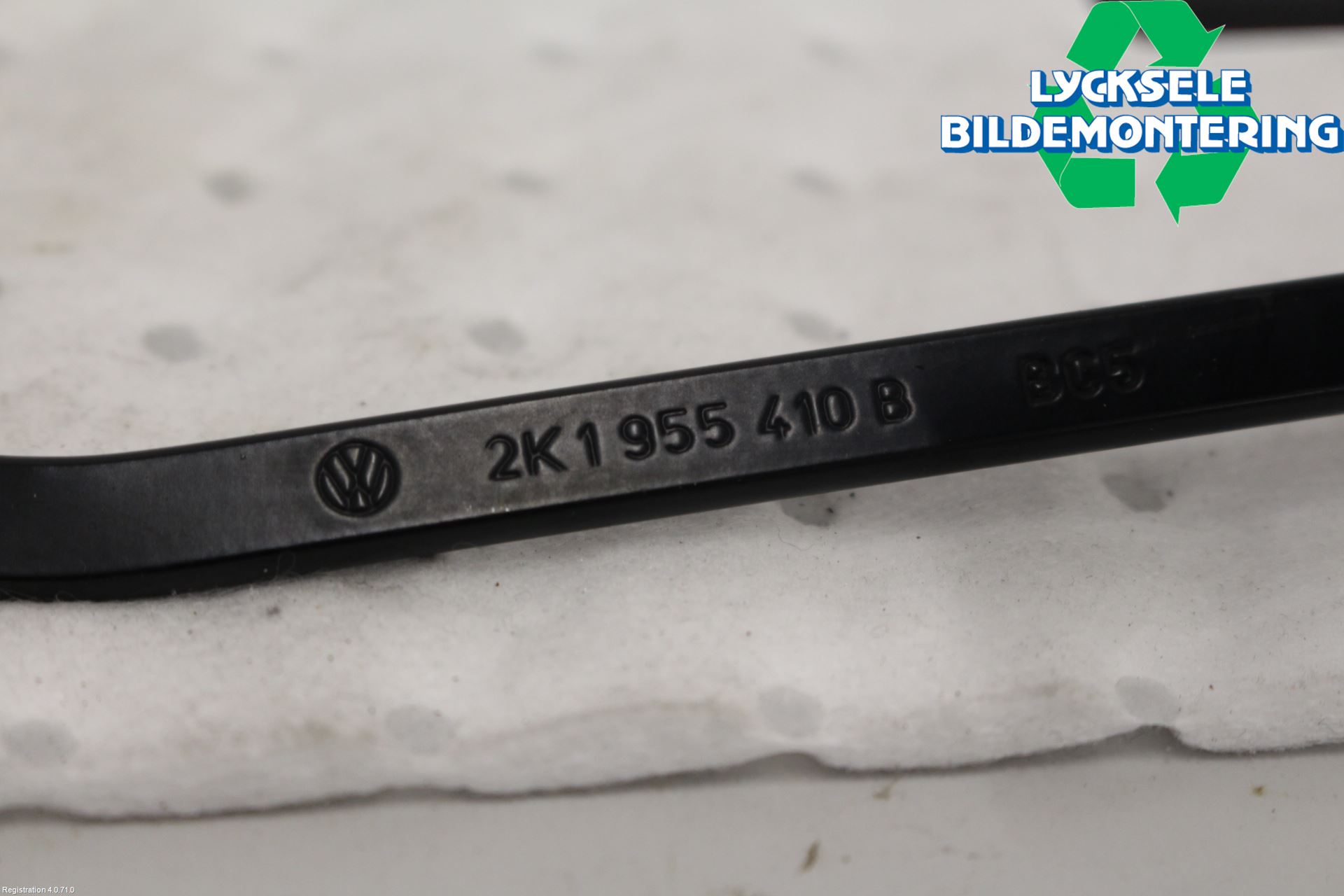 Volkswagen VW CADDY 11-15 Torkararm Armar Vindruta