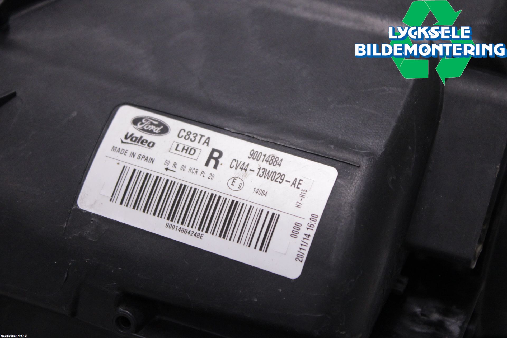 Ford KUGA 13-16 Strålkastare Höger