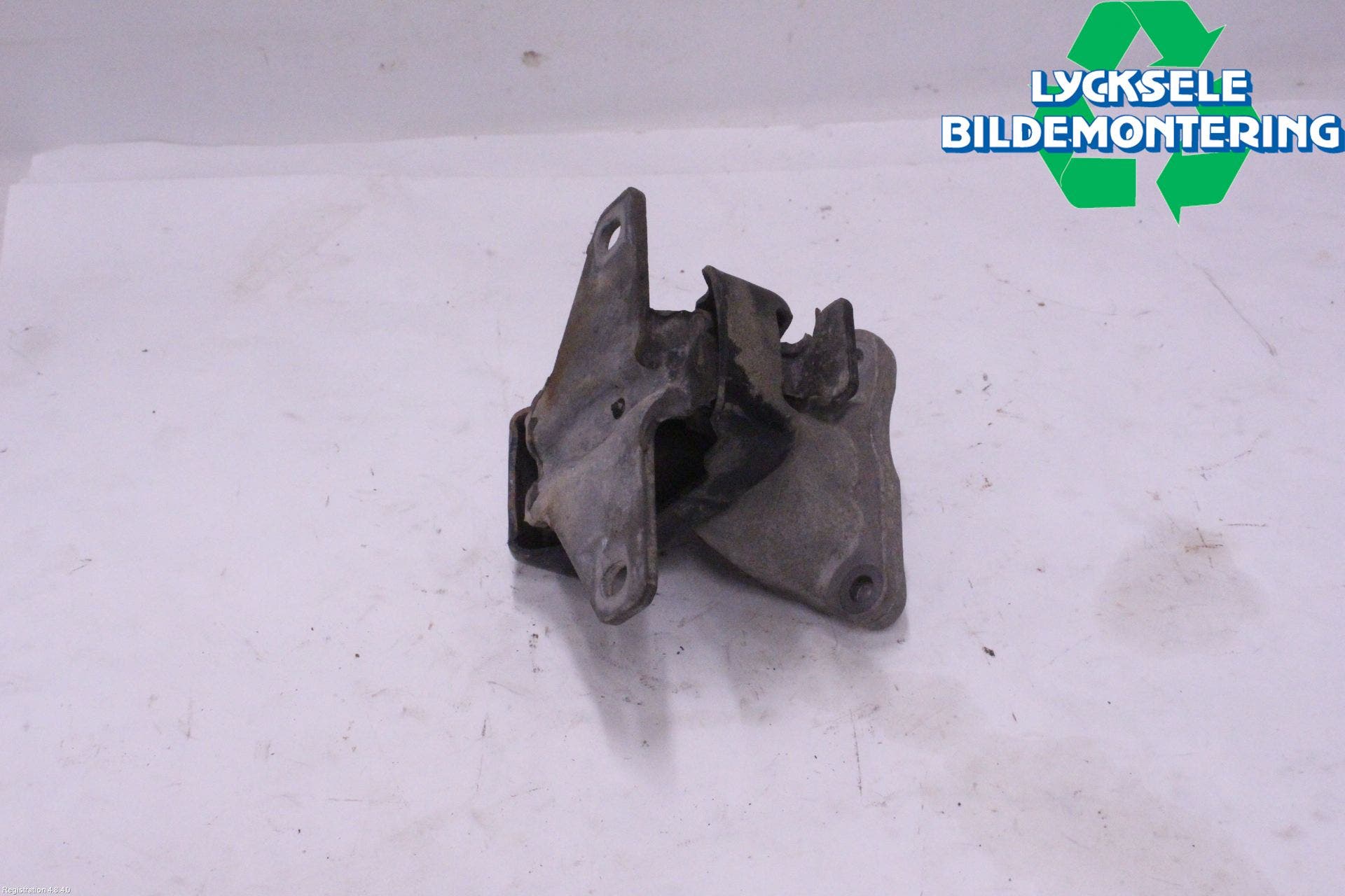 Volkswagen VW AMAROK 2H 10-22 Motorfäste