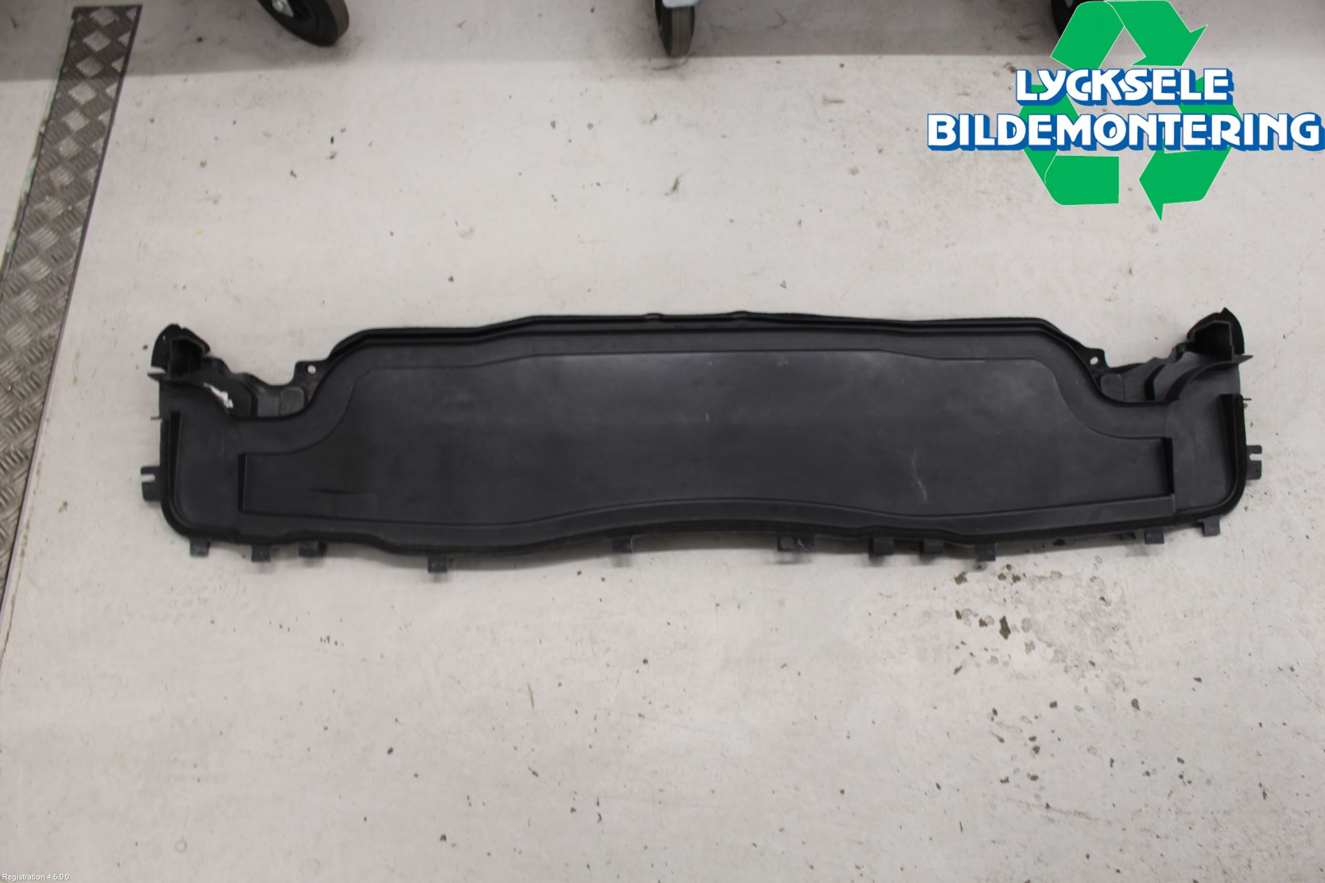 Ford KUGA 17-19 Torpedplåt-Torpedplast