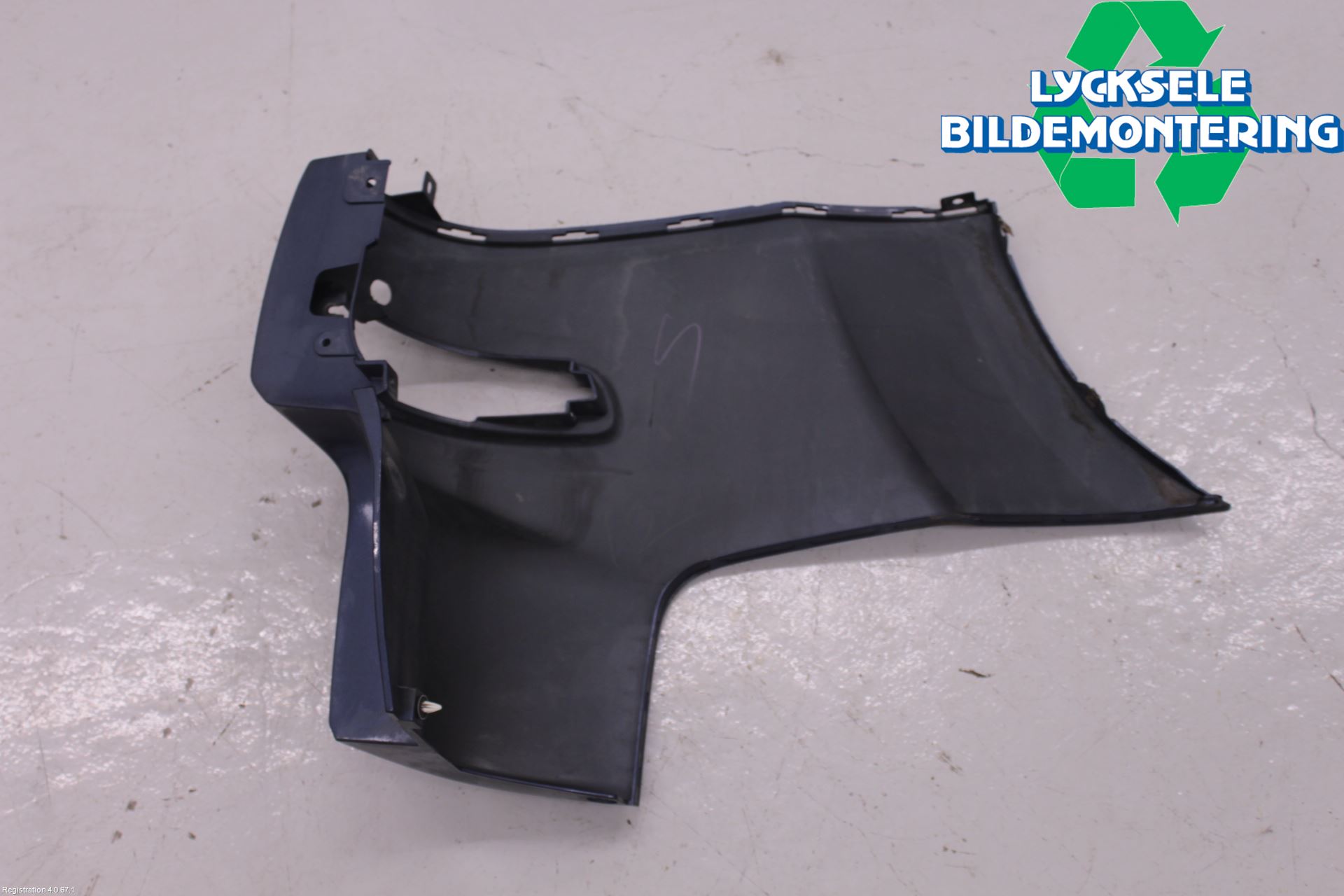 Mitsubishi OUTLANDER 07-12 Stötfångardel Bak Hö