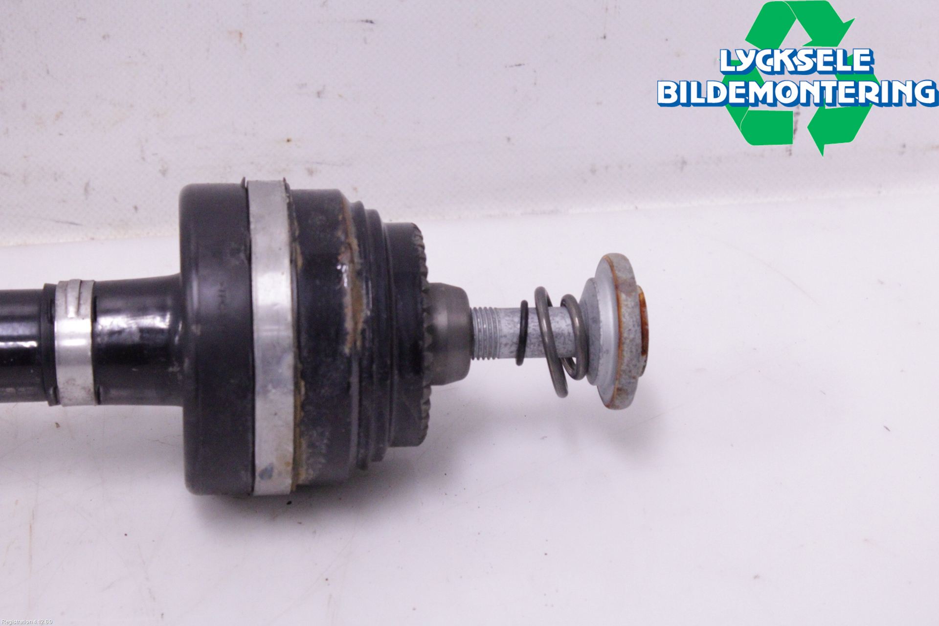 BMW 3 G20/G21/G80/G81 19- Drivaxel Bak Vänster