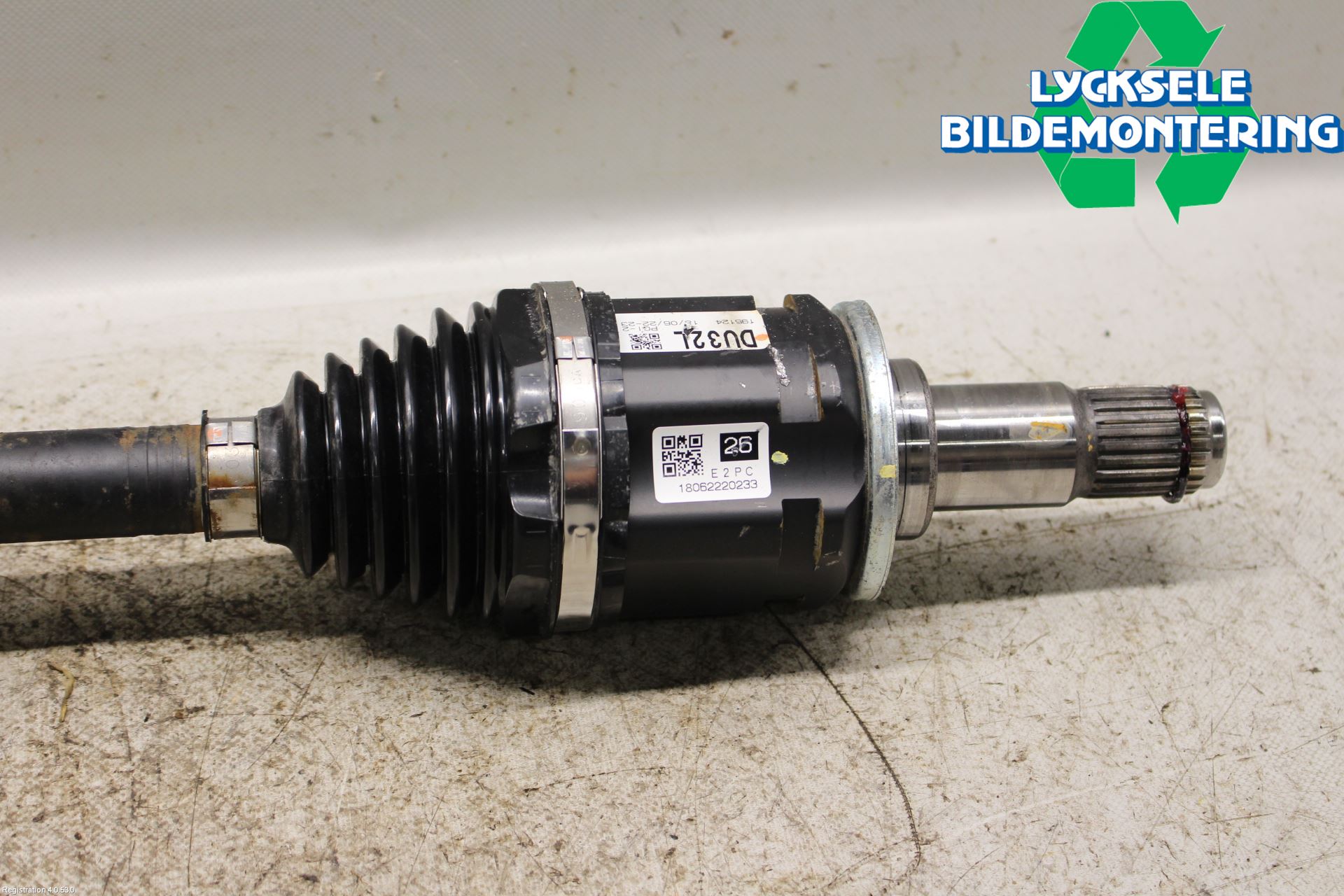 Toyota RAV4 13-18 Drivaxel Fram Vänster