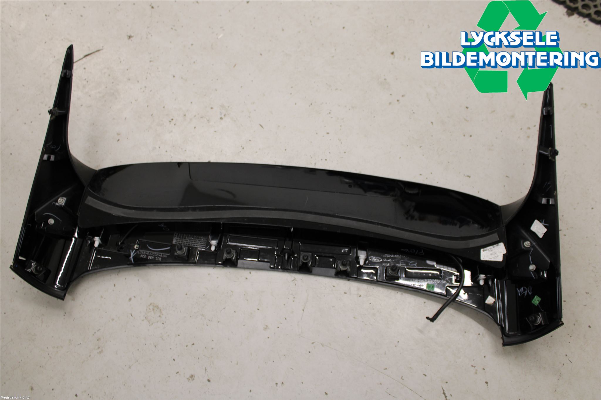 Ford MUSTANG Mach-E 21- Spoiler Baklucka
