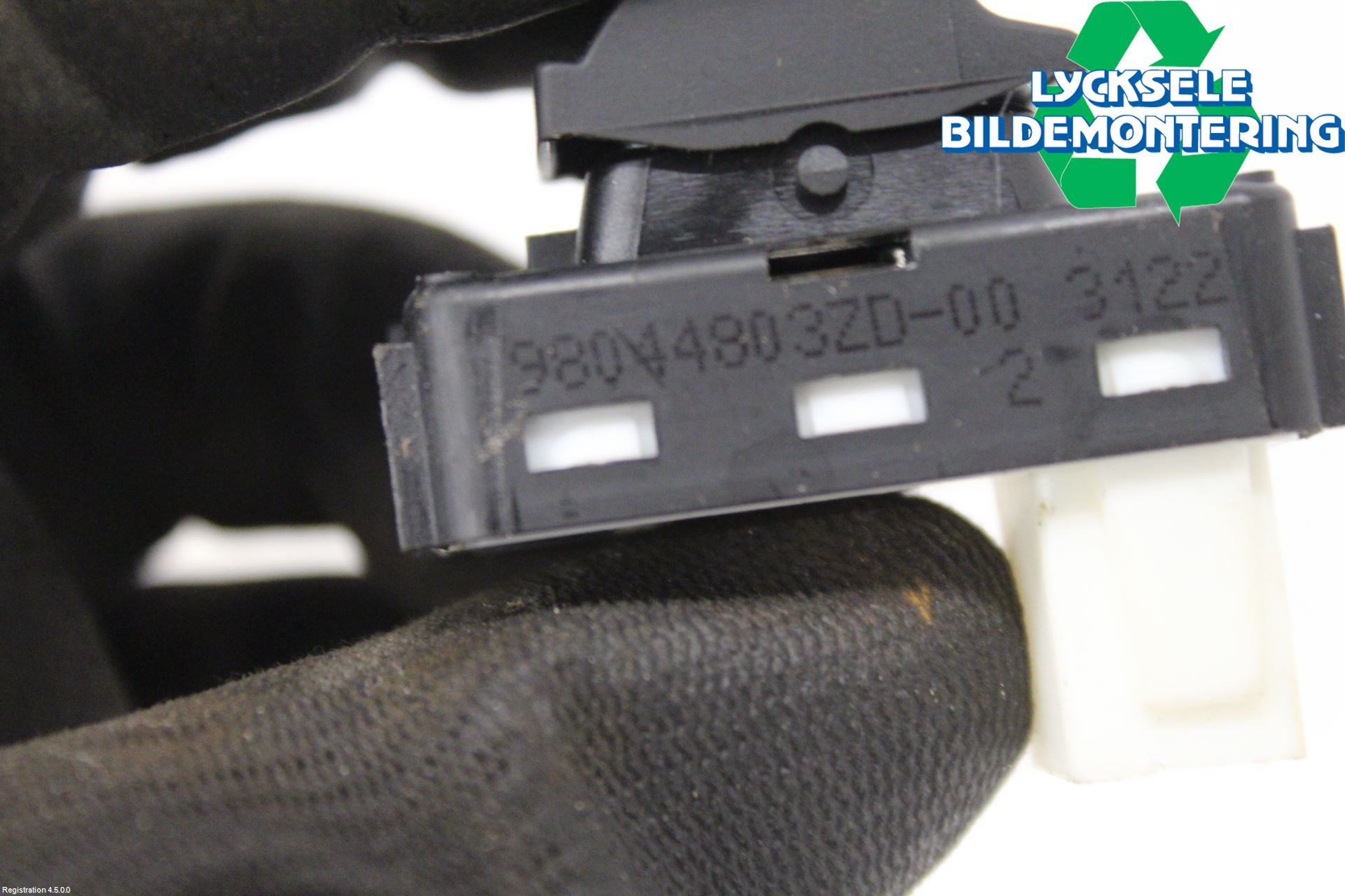 Peugeot 2008/E-2008 20- Strömställare Elhiss