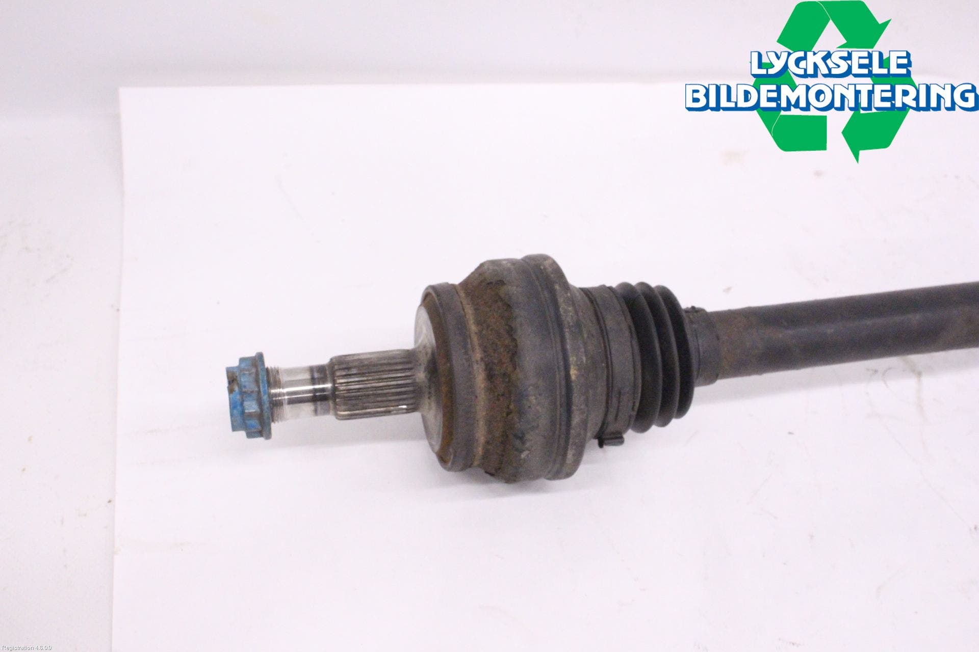 Mercedes-Benz MB CLS (C218/X218) 11-17 Drivaxel Bak Vänster