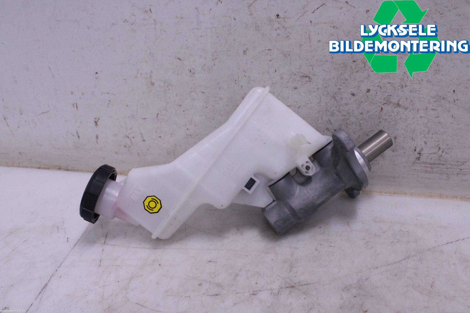 Kia STONIC 18->> Broms Huvudcylinder