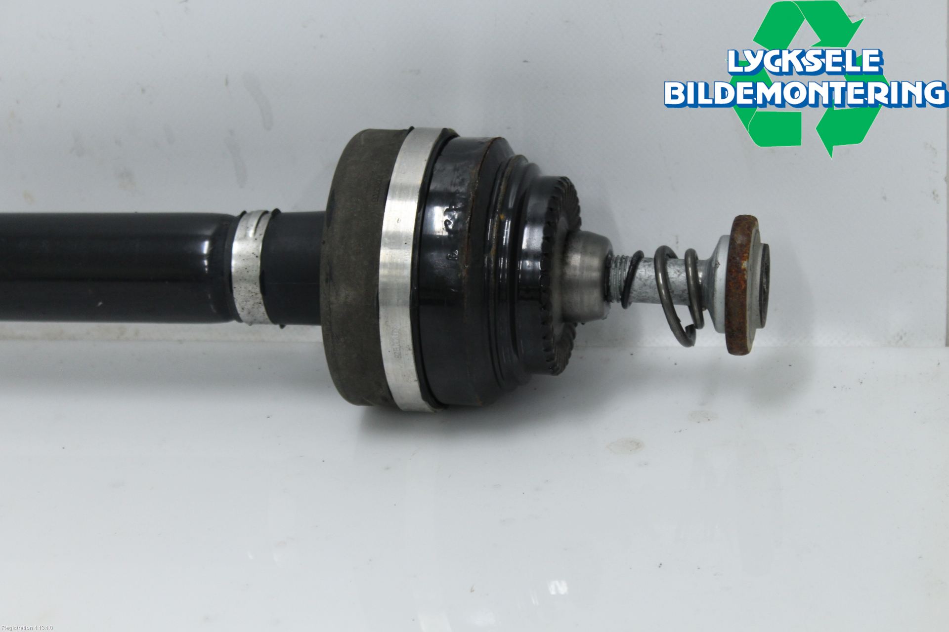 BMW 5 G30/G31/F90 17-23 Drivaxel Bak Höger