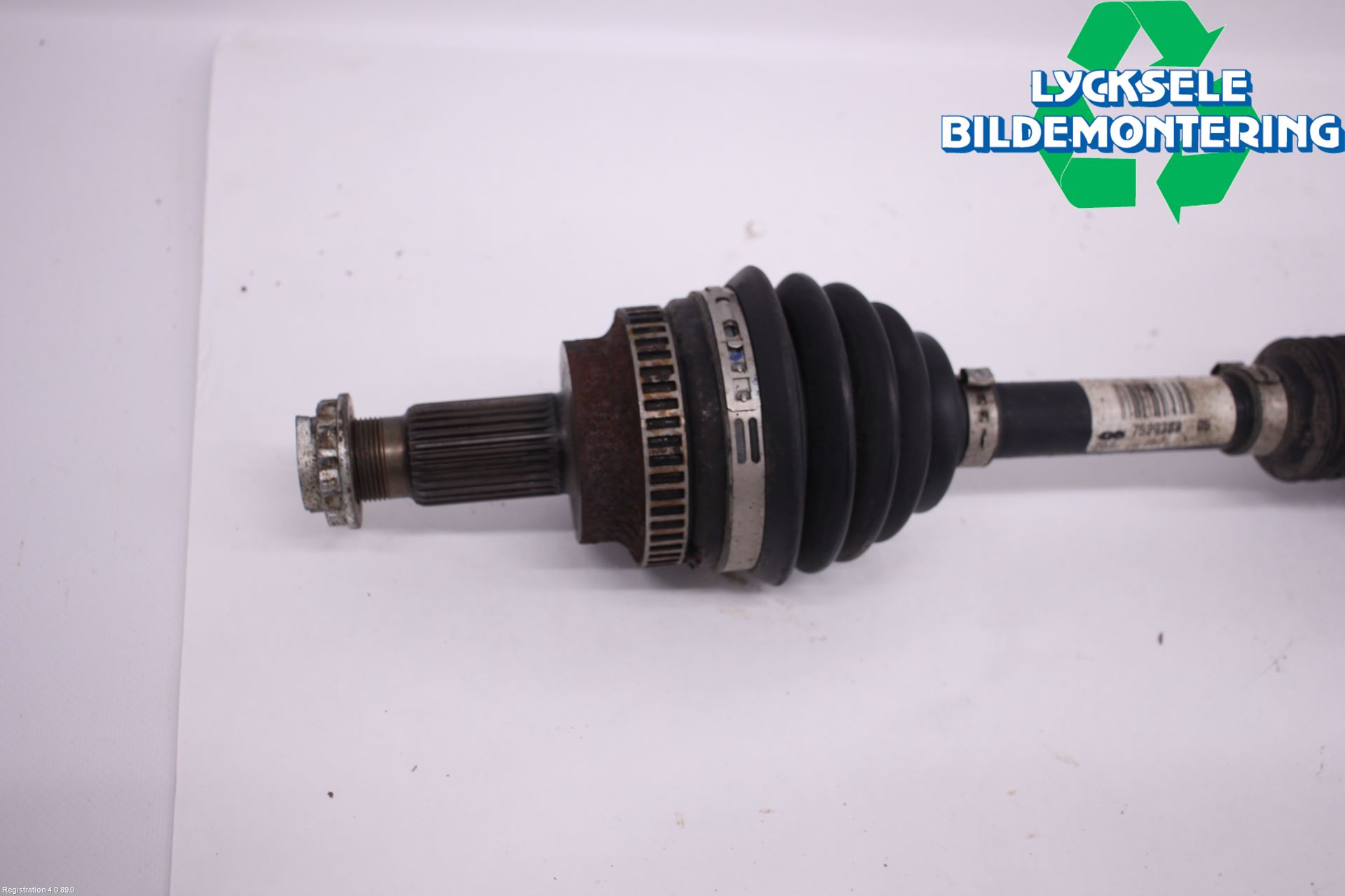 BMW 3 E90/91 SED/TOU 05-12 Drivaxel Fram Höger