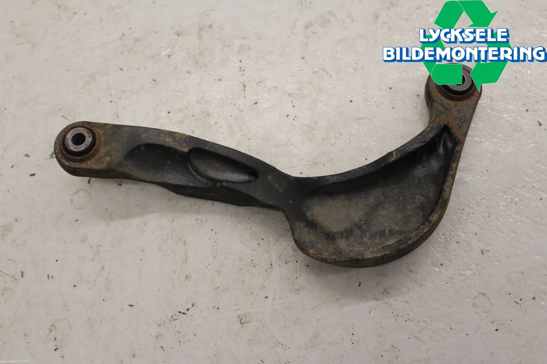 Volvo V70 14-16 Bärarm Bak Övre Höger